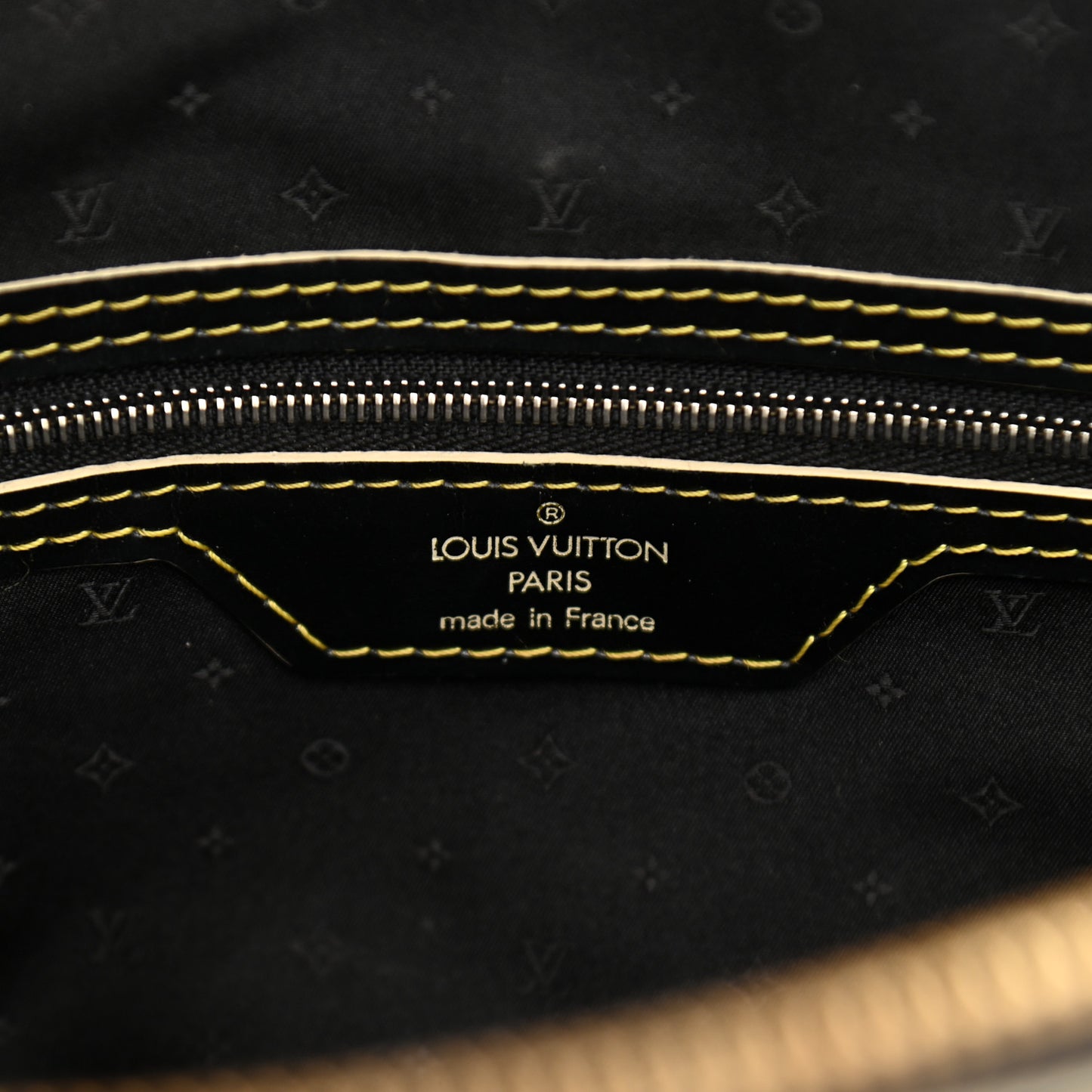 Suhali Lockit MM Black
