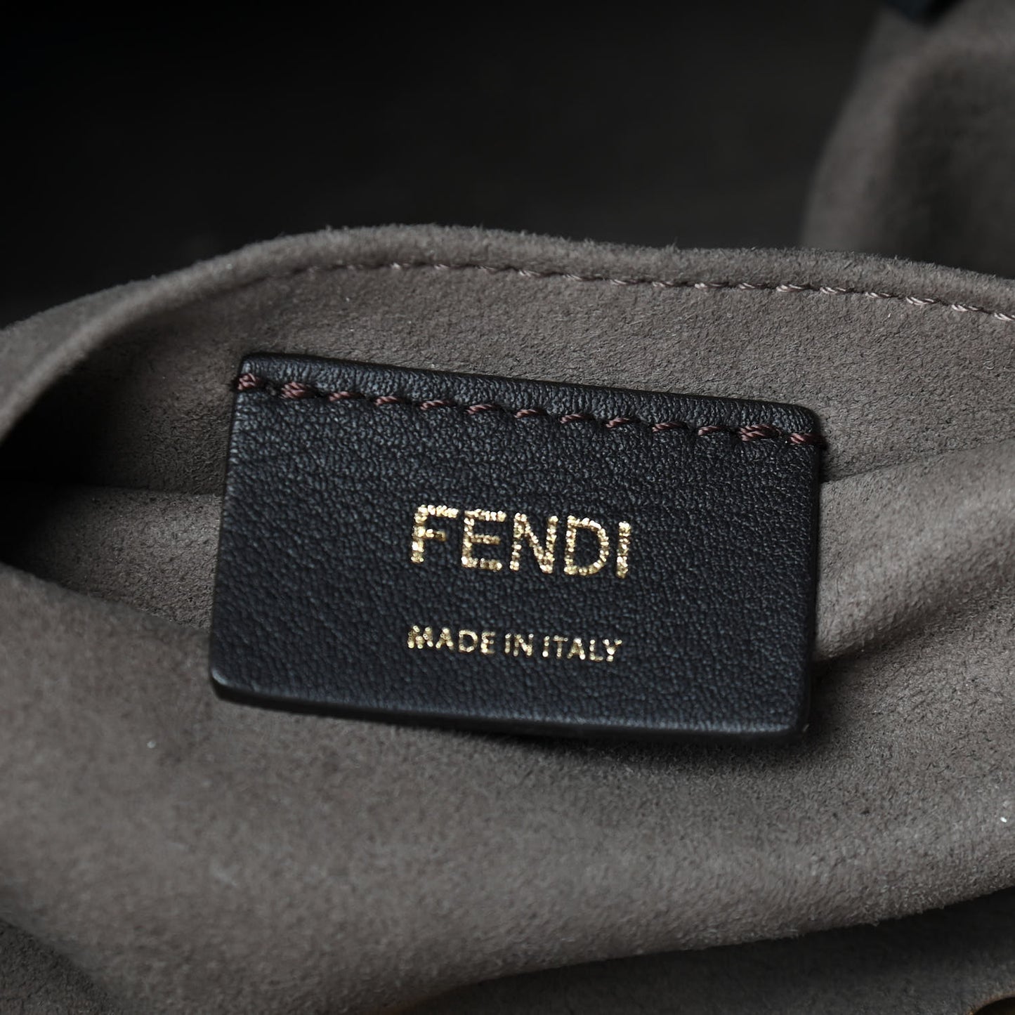 Vitello Grace Matte F is Fendi Grande Mon Tresor Bucket Bag Black
