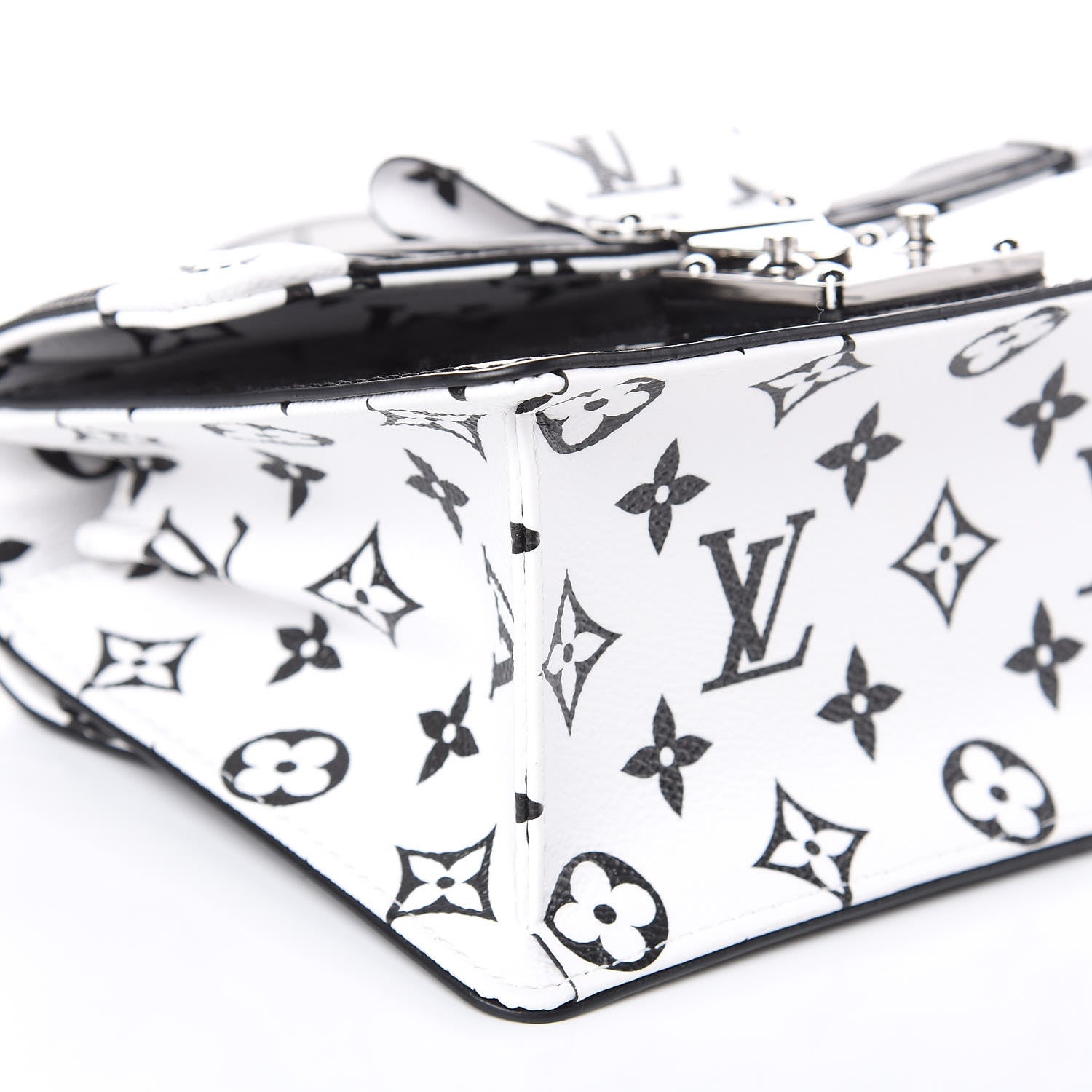 Louis Vuitton Vernis Epi Monogram Wynwood Black White 7 of 9