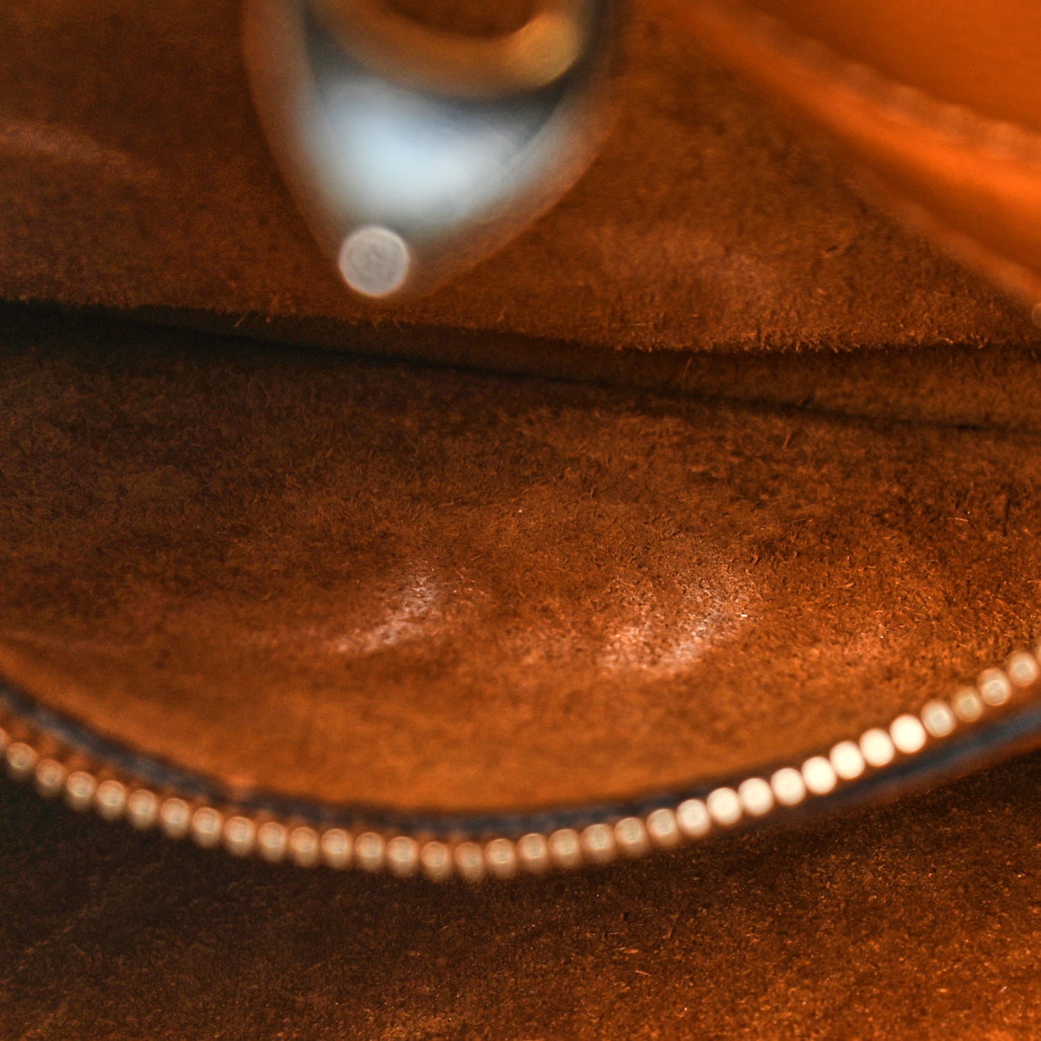 Valentino Garavani Pebbled Calfskin Small Rockstud Flip-Lock Messenger Bag Light Cuir 10 of 21