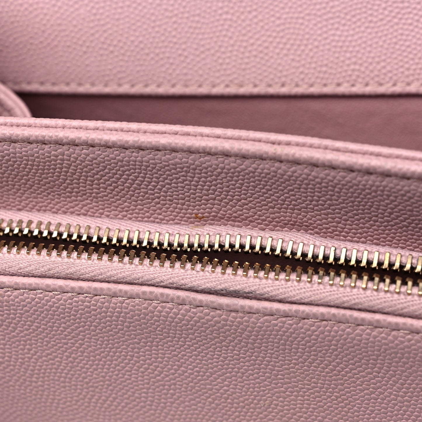 Caviar Quilted Medium Business Affinity Flap Light Pink