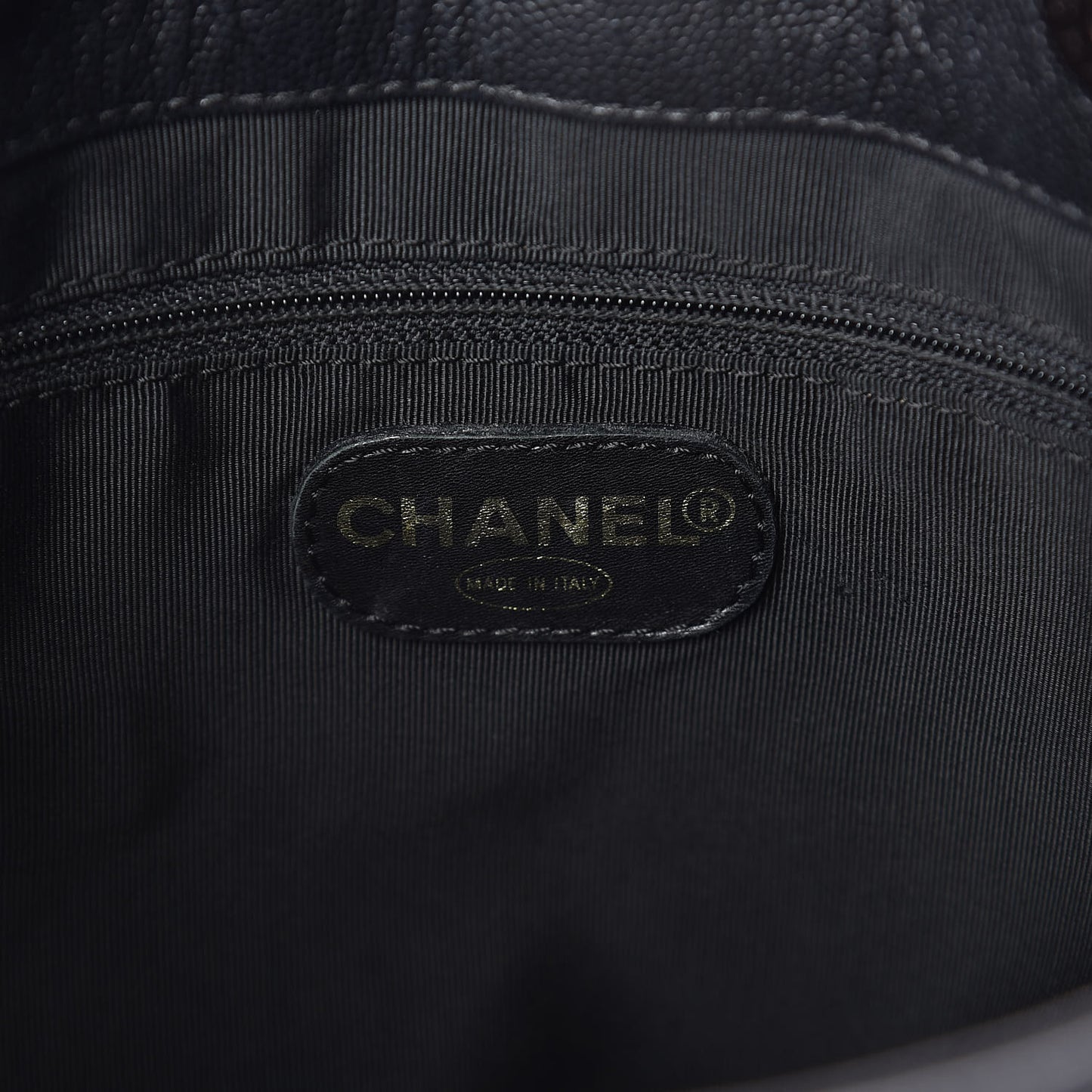 Caviar Bekko Chain CC Shopping Tote Black