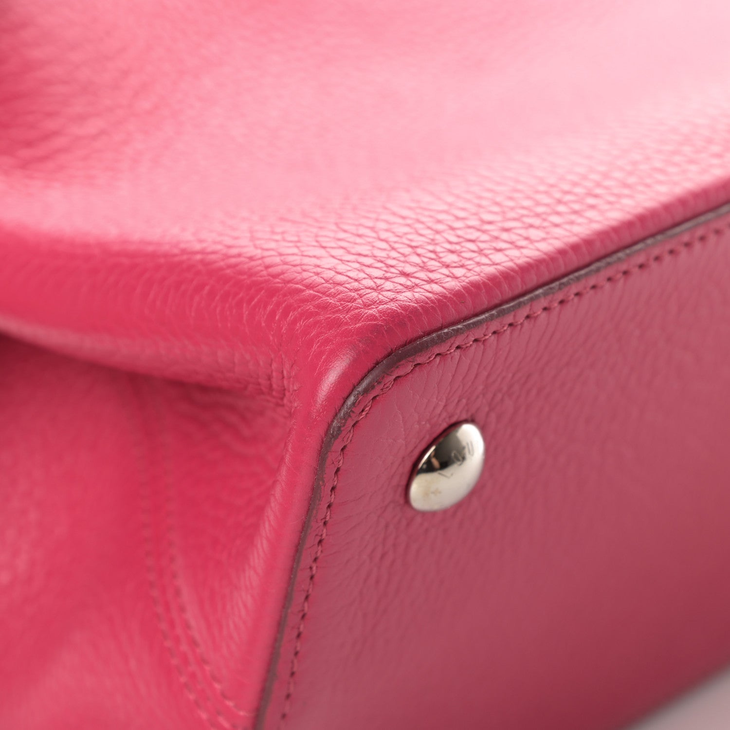Louis Vuitton Taurillon Capucines MM Fuchsia 9 of 12