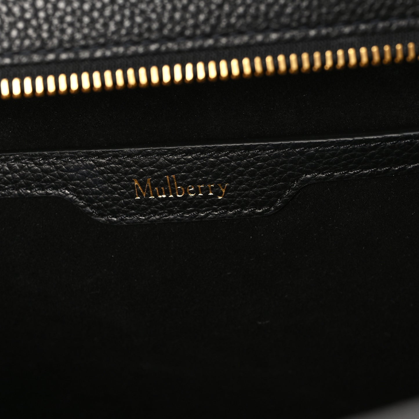 Classic Grain Small Bayswater Zip Tote Black