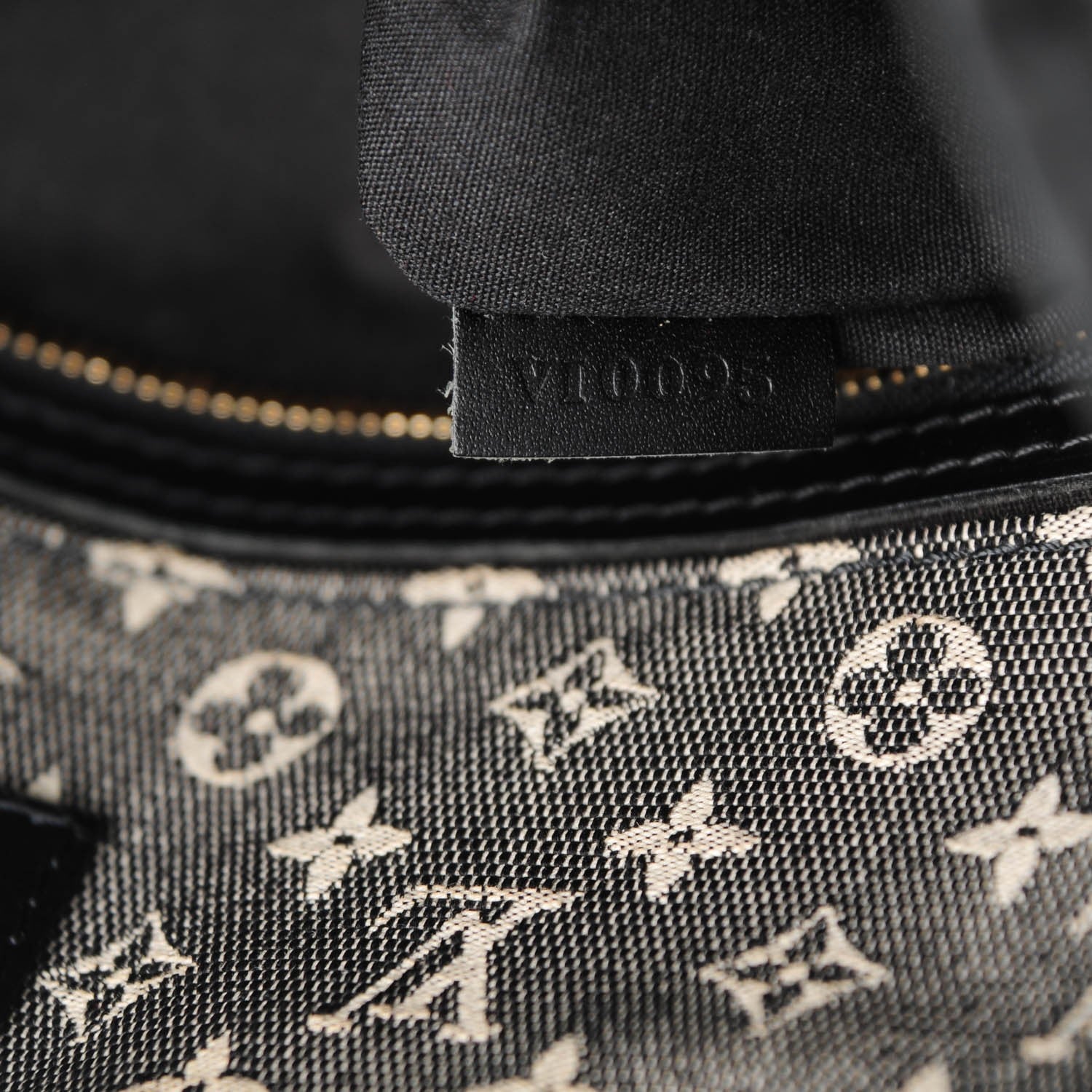 Louis Vuitton Mini Monogram Besace Mary Kate Black 6 of 6