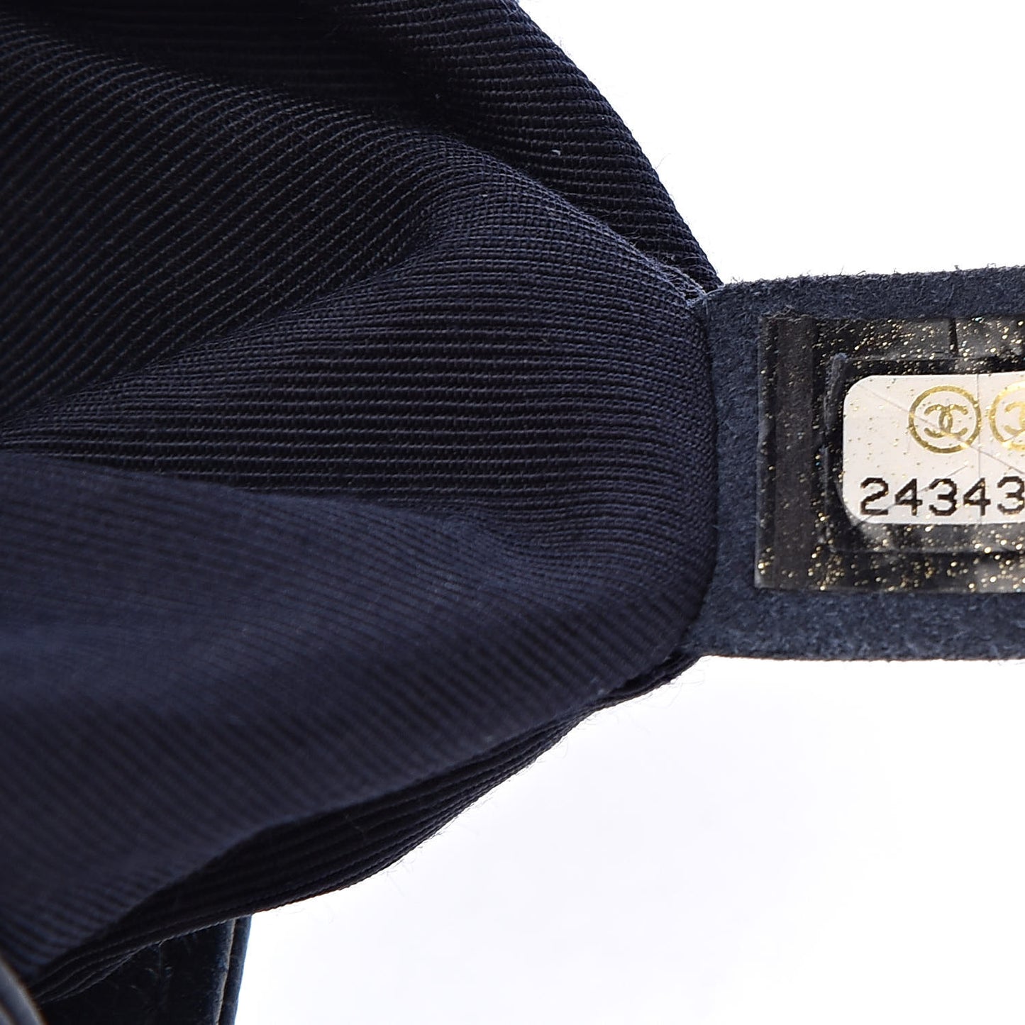 Caviar Quilted Medium Boy Flap Dark Blue