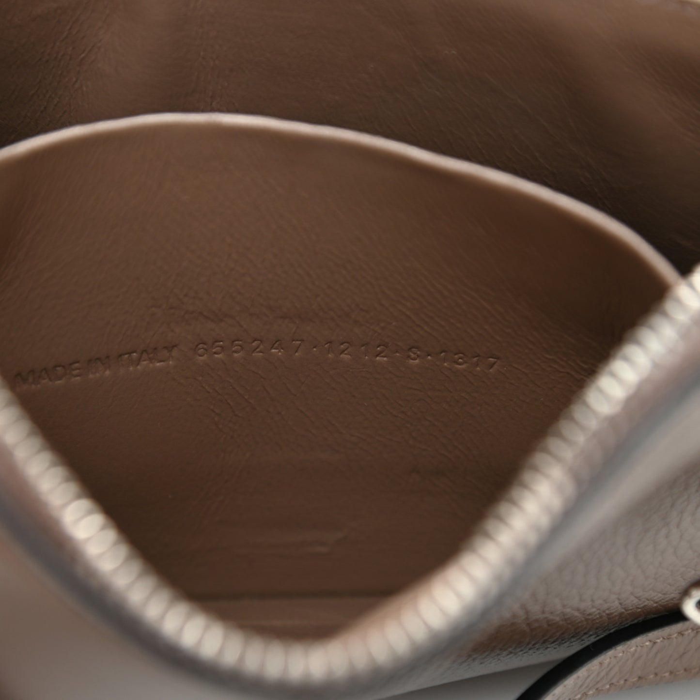 Grained Calfskin Neo Classic Aged Silver Multipouch Mink Grey
