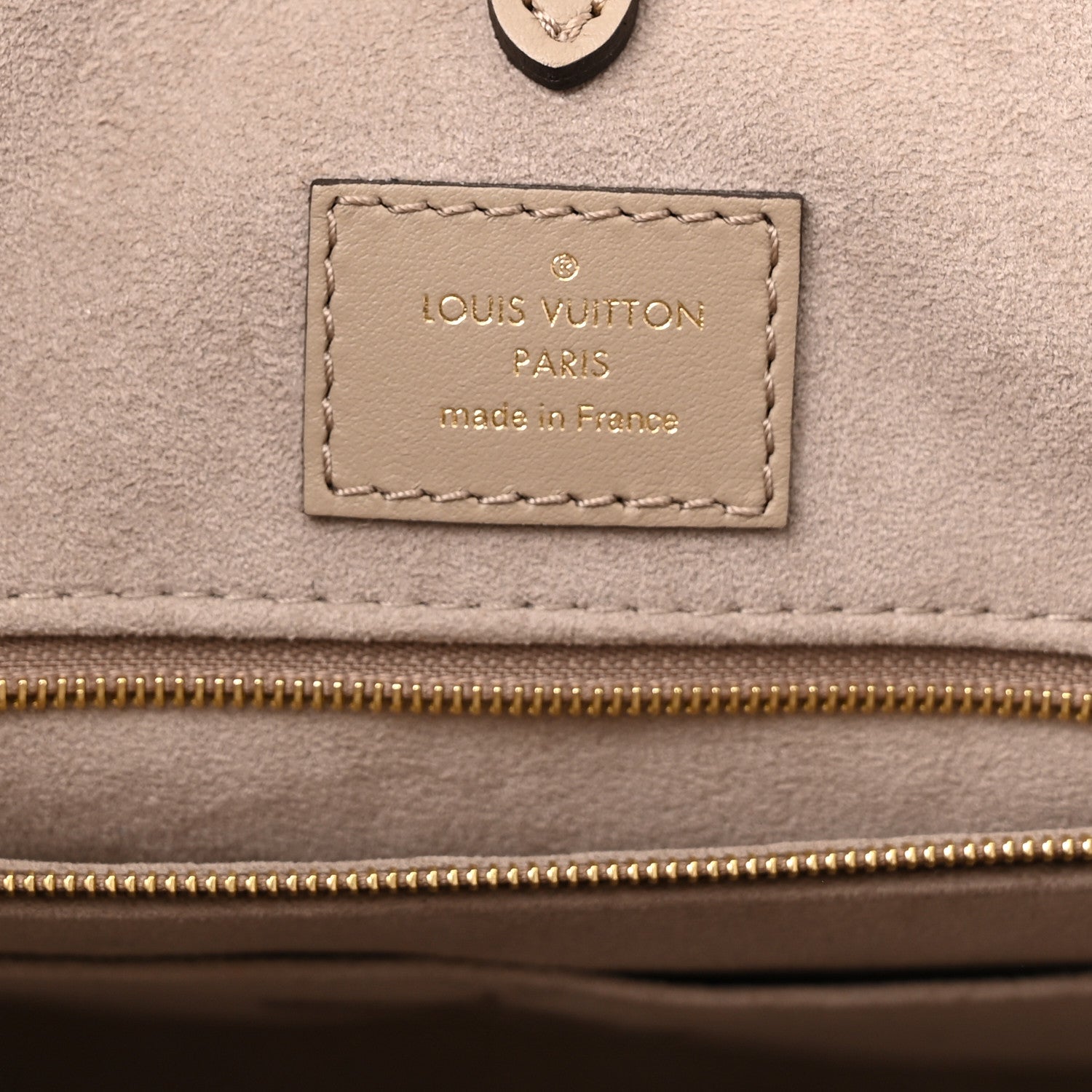 Louis Vuitton Empreinte Monogram Giant Onthego MM Tourterelle Creme 6 of 10