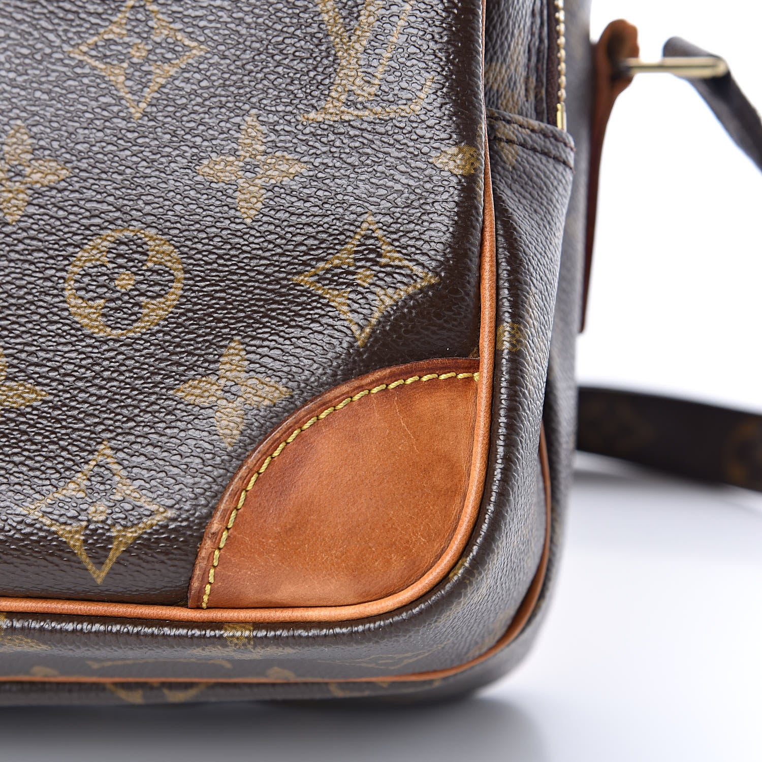 Louis Vuitton Monogram Nil 28 9 of 15