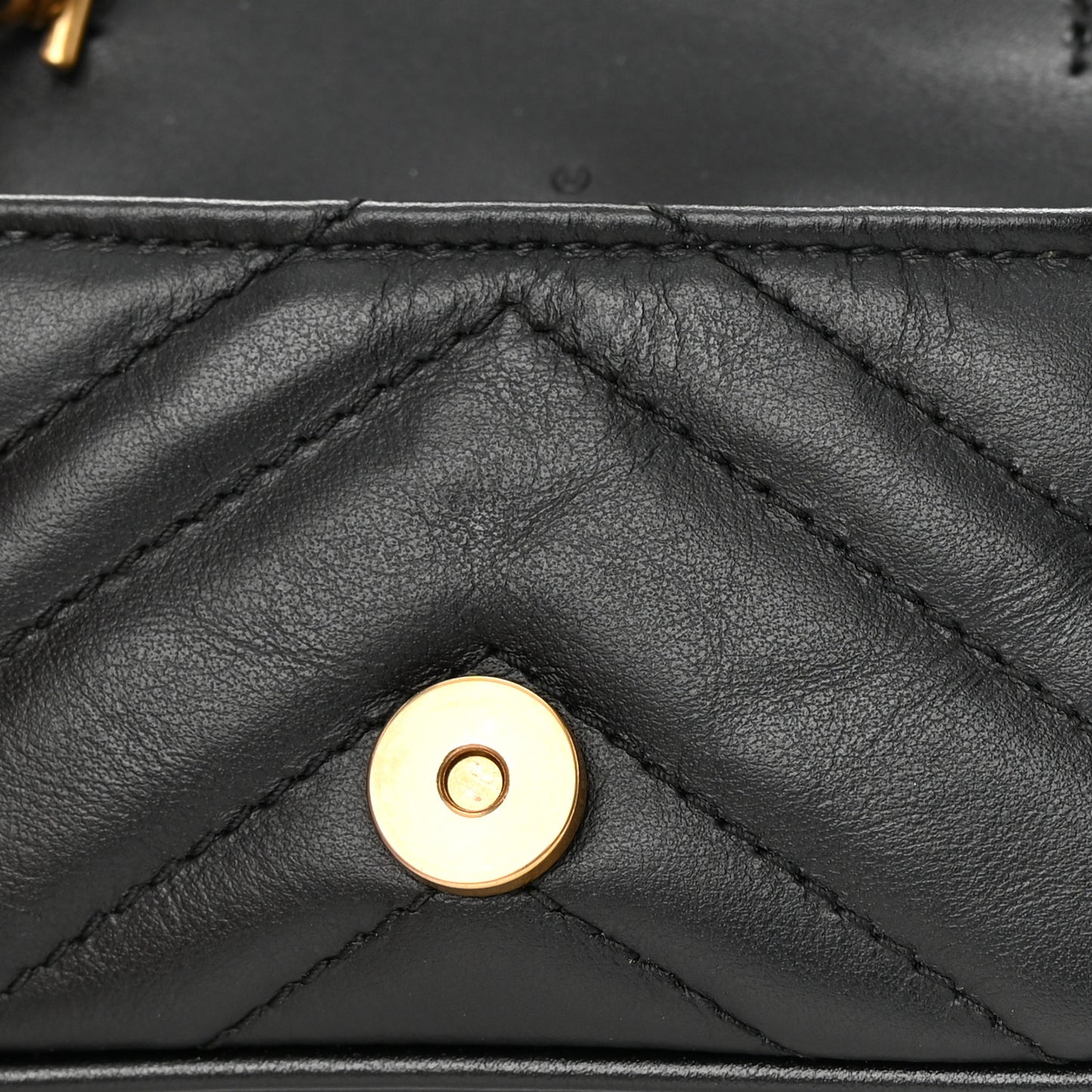 Calfskin Matelasse GG Marmont 2.0 Coin Purse On A Chain Black