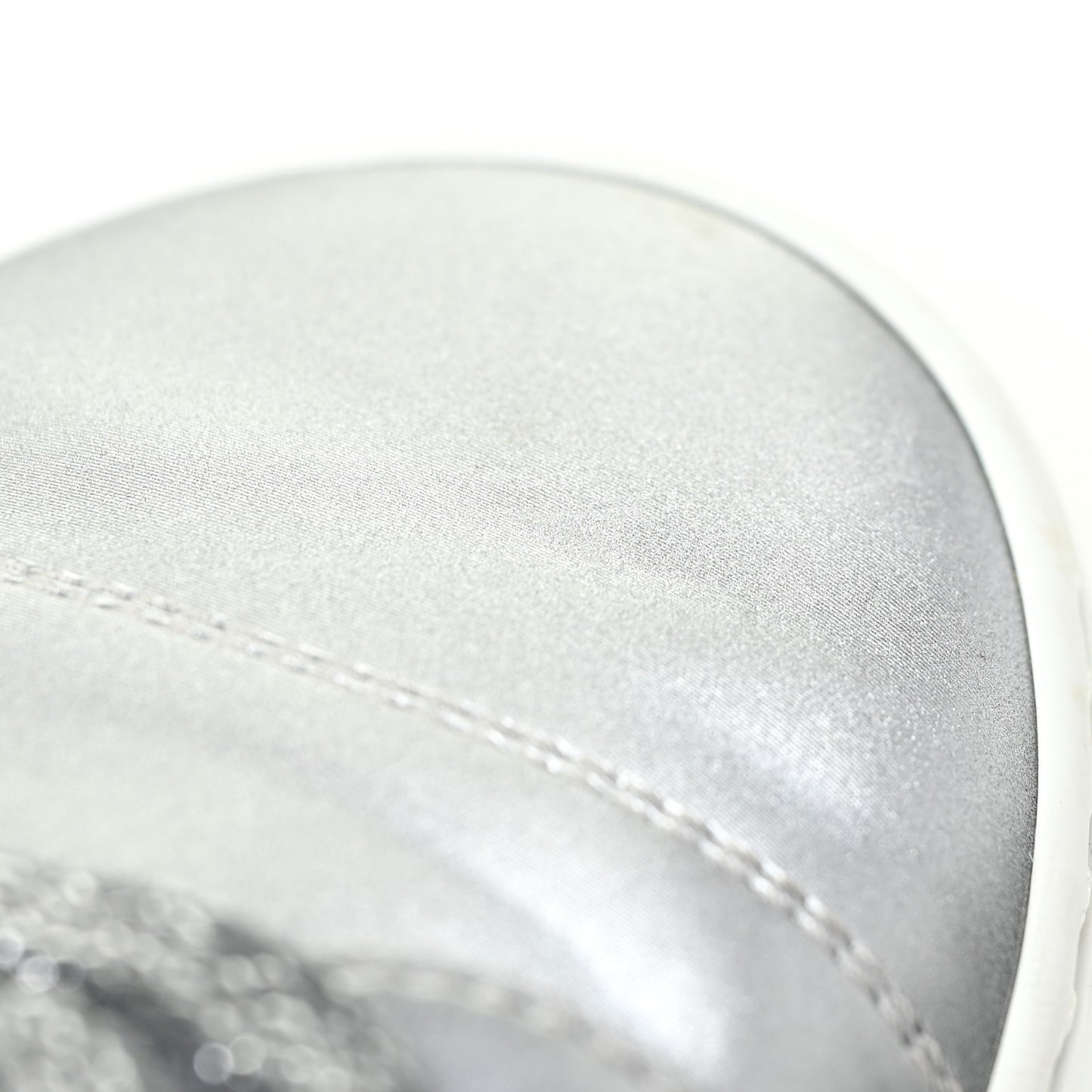 Iridescent Goatskin Womens Sneakers 40.5 White Silver