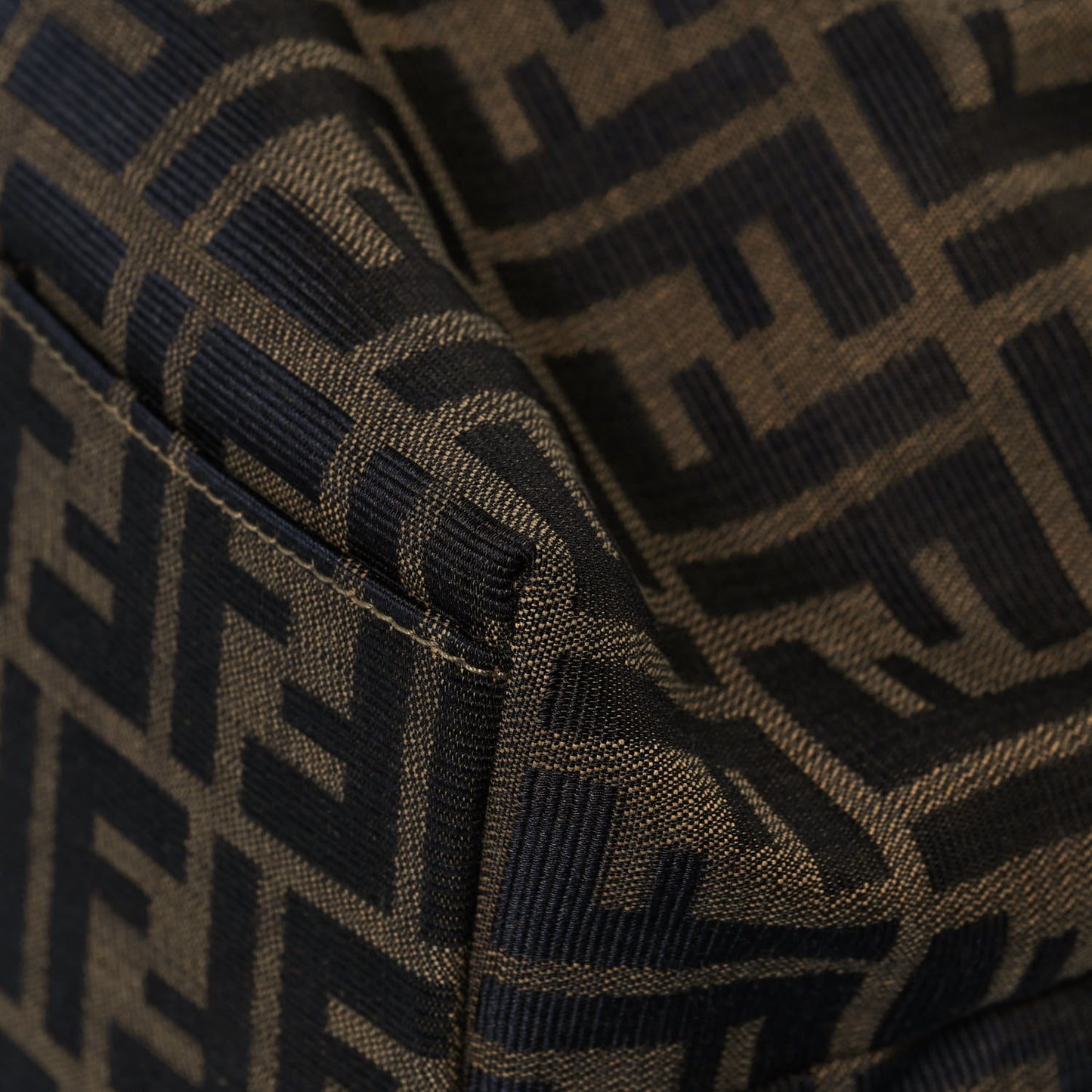 Zucca Large Zip Tote Tobacco