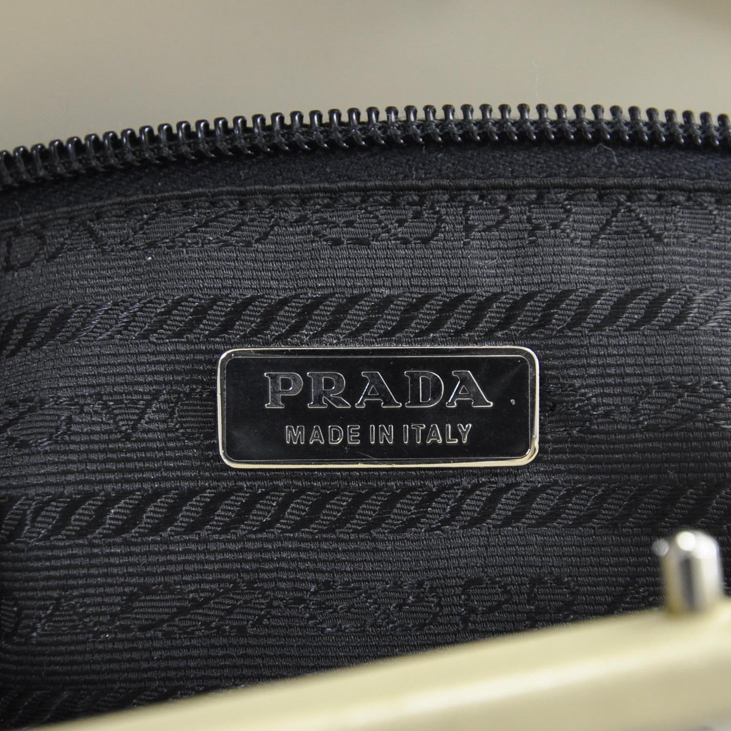 Vitello Framed Bag Soia