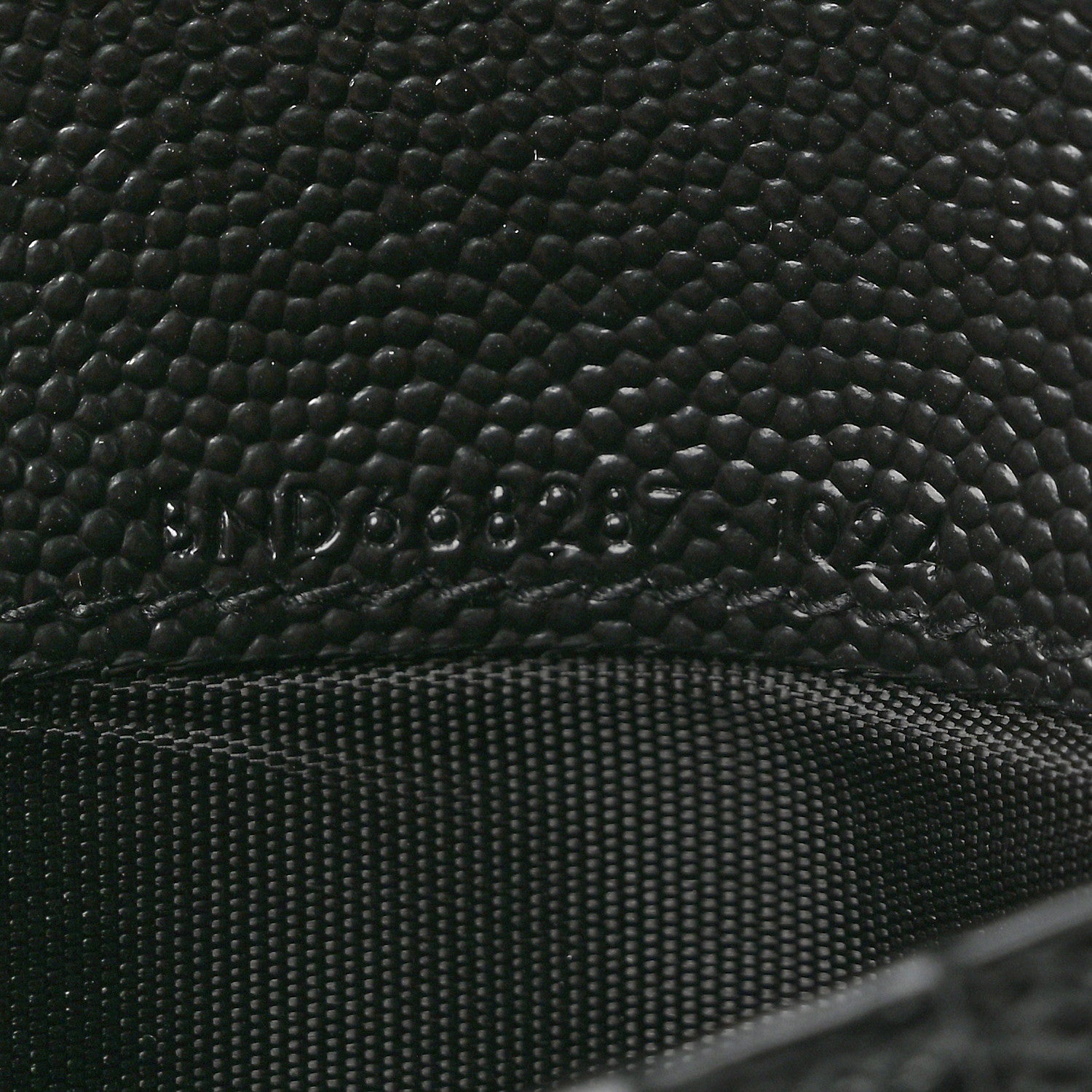 Saint Laurent Grain De Poudre Matelasse Chevron Monogram Zipped Two-Part Wallet Black 7 of 8