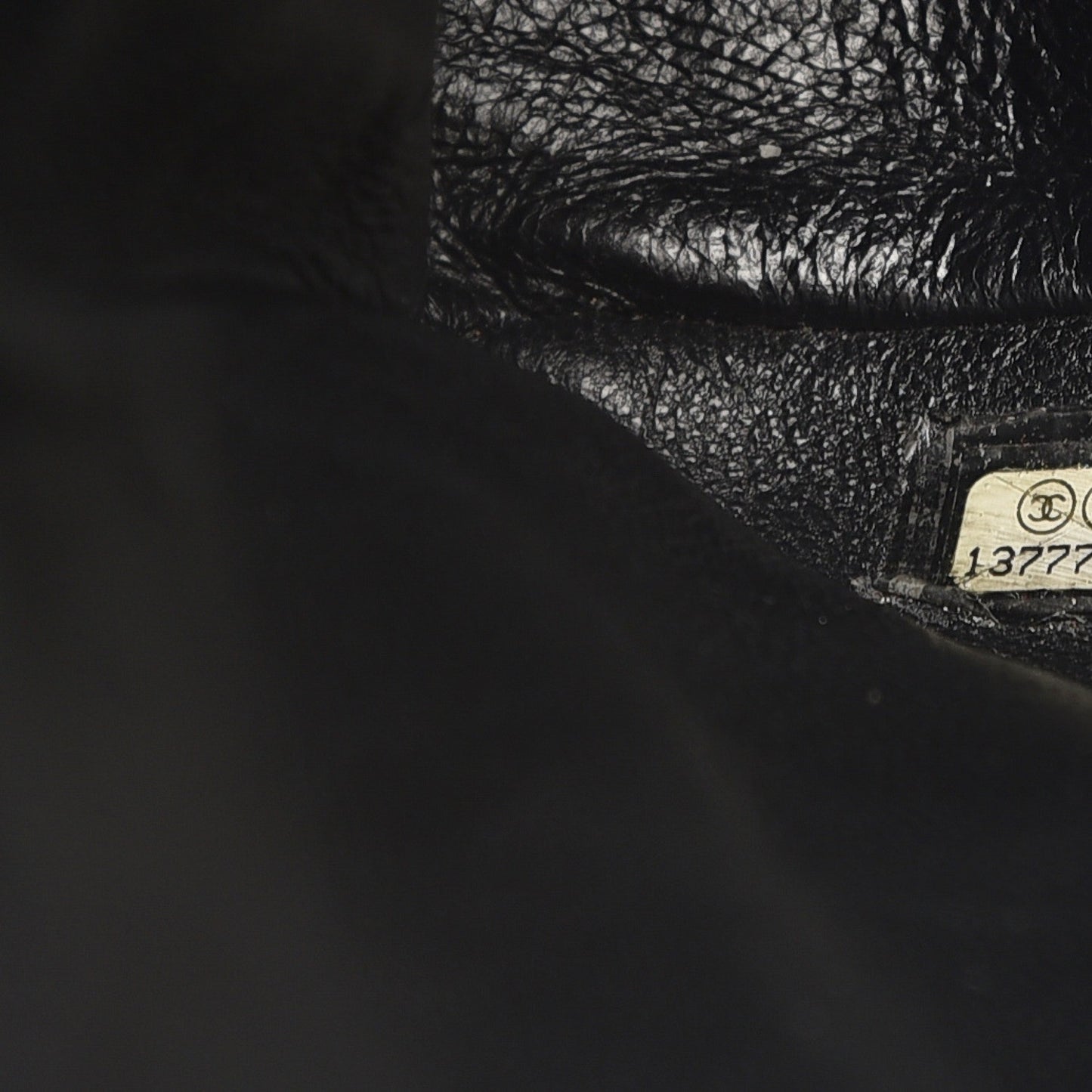 Caviar Quilted Maxi Single Flap Black