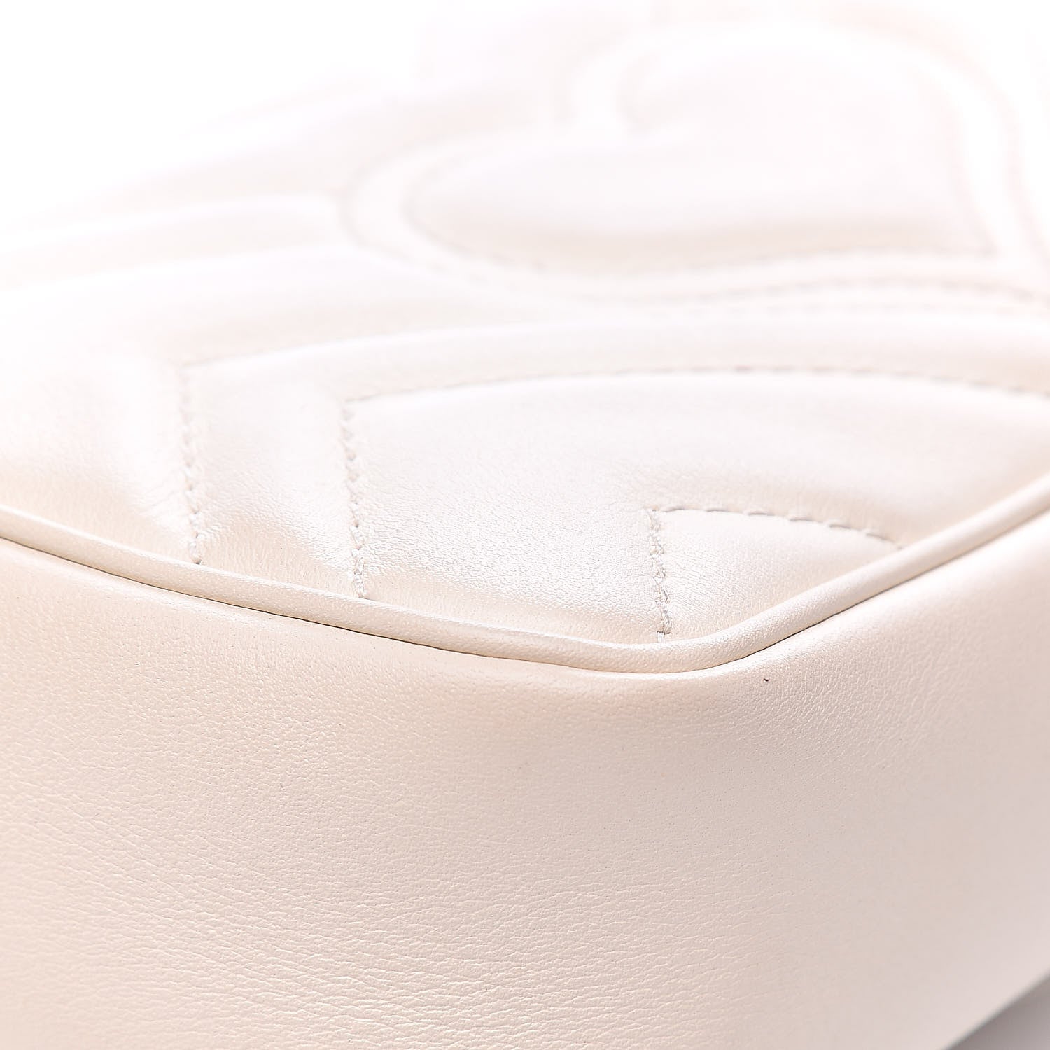 Gucci Calfskin Matelasse Super Mini GG Marmont Shoulder Bag White 13 of 17