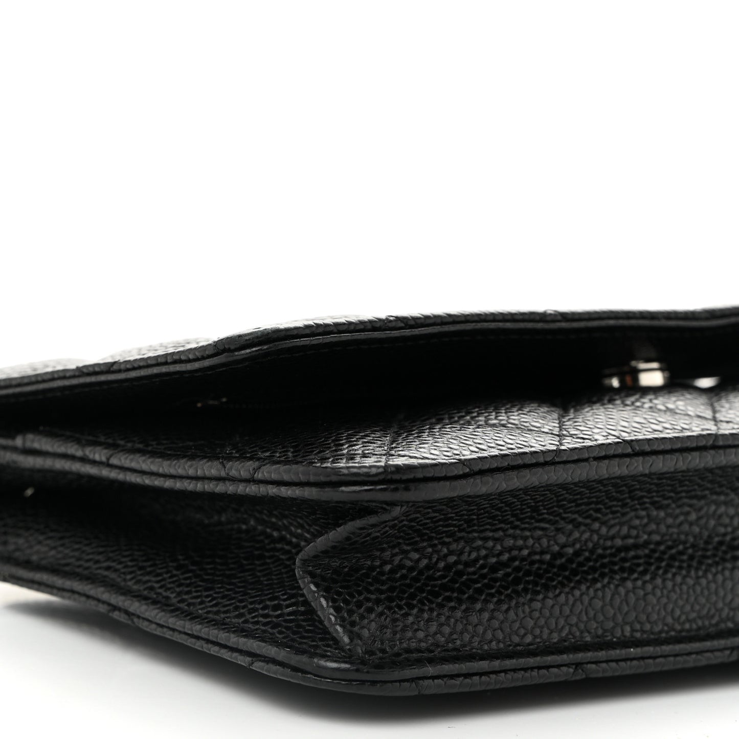 Caviar Quilted Wallet on Chain WOC Black