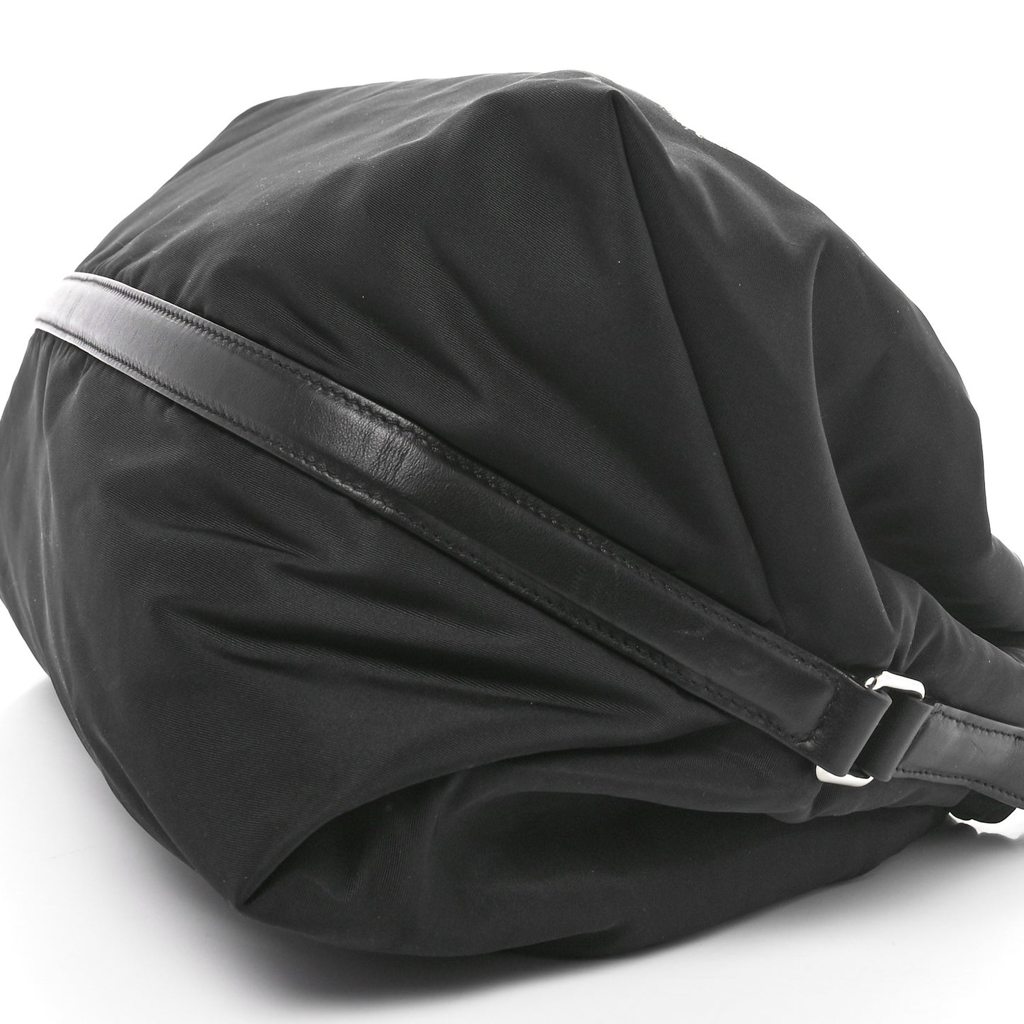 Nylon Medium Bundle Black White