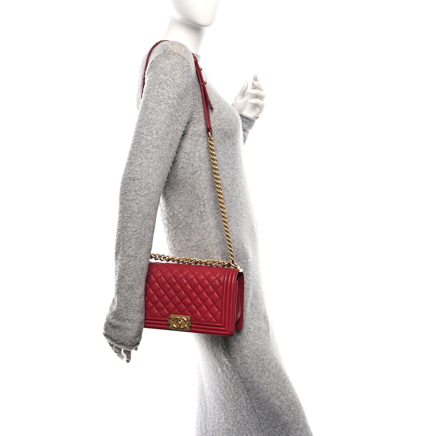 Caviar Quilted Medium Boy Flap Dark Red