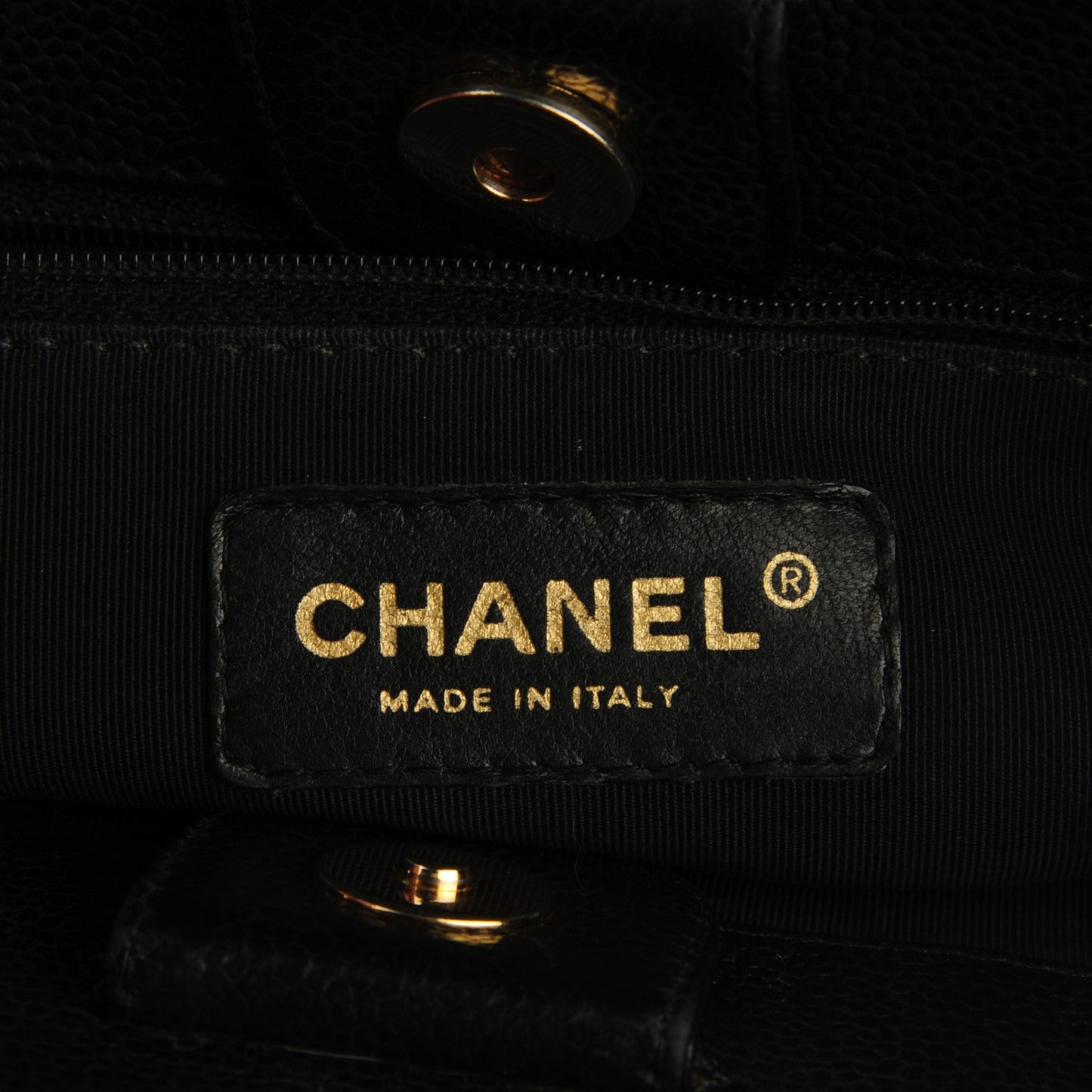 Caviar Quilted Petit Shopping Tote PST Black