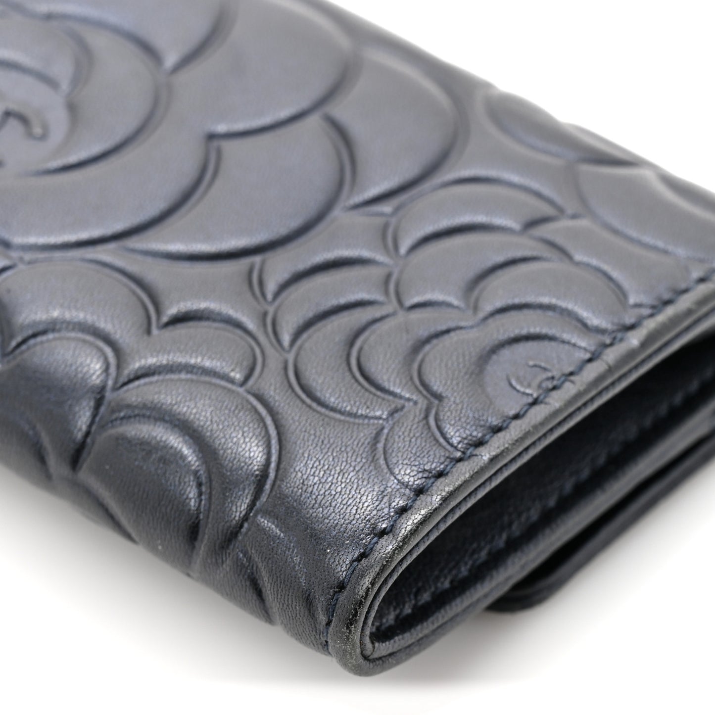 Lambskin Camellia Embossed Flap Card Holder Navy
