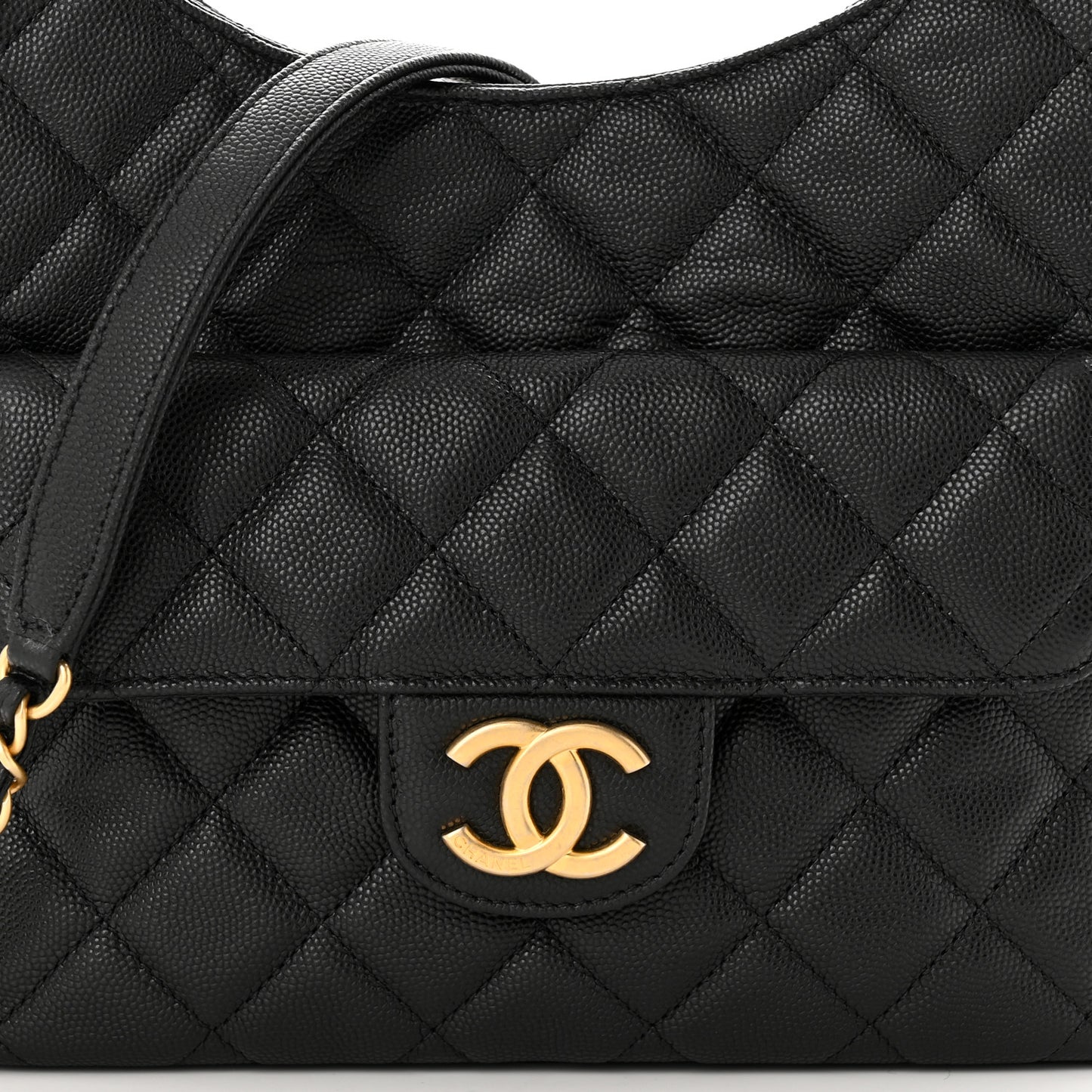Caviar Quilted Wavy CC Hobo Black
