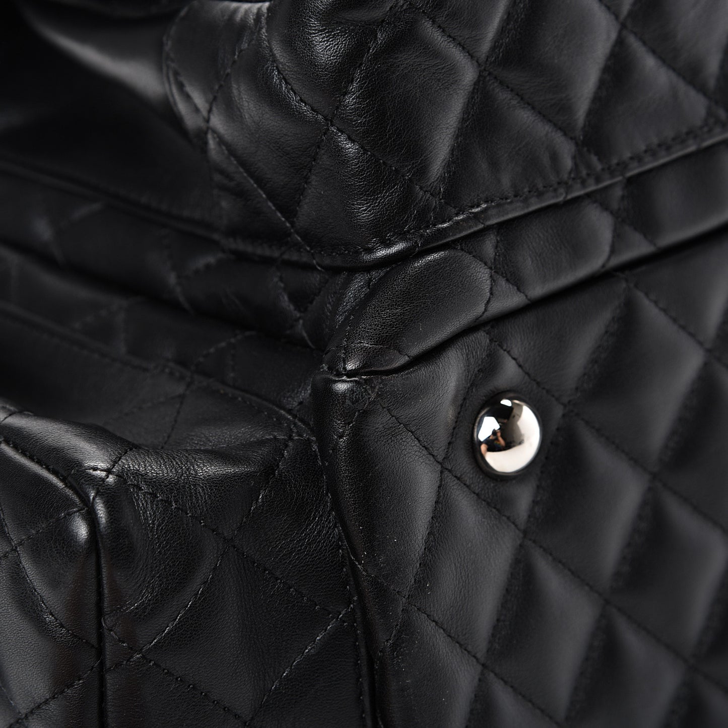 Calfskin Quilted Large Cambon Multipocket Reporter Black White