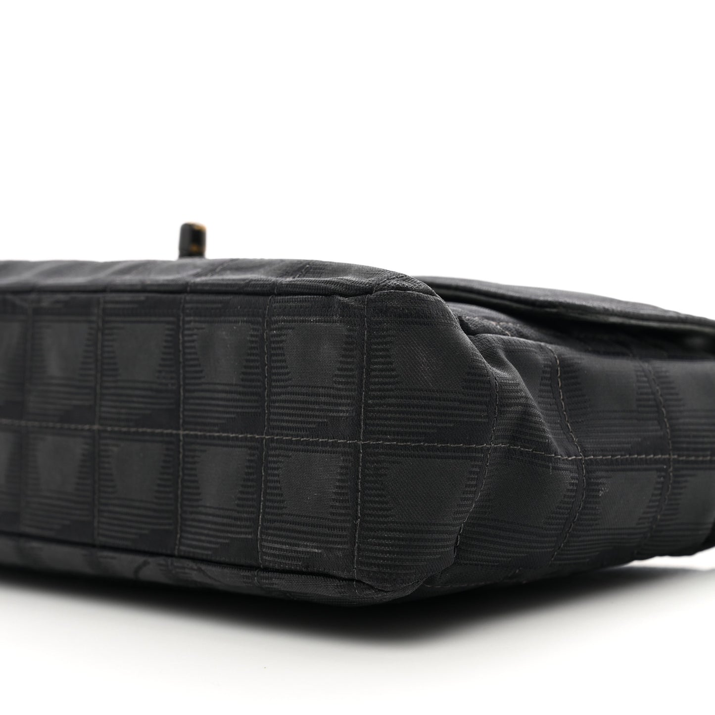 Nylon Medium Travel Flap Black