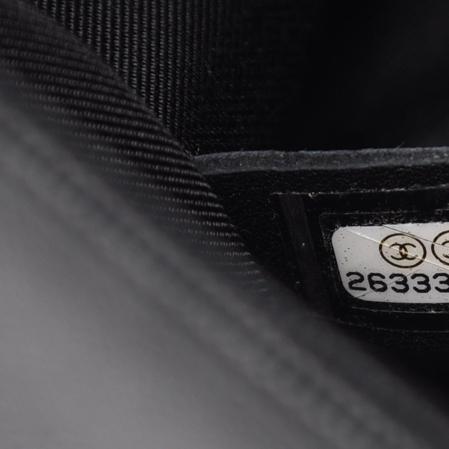 Caviar Quilted New Medium Boy Flap Black