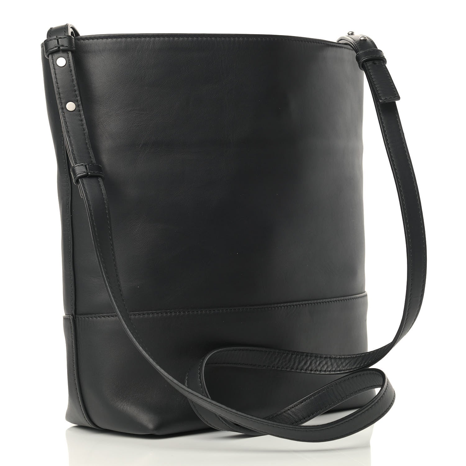 Bottega Veneta Smooth Matte Calfskin Bucket Bag Black 3 of 10