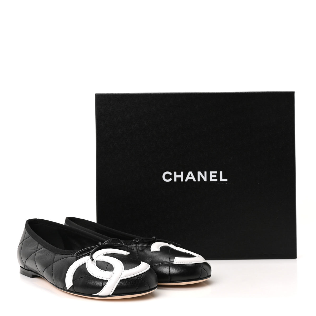 Lambskin Quilted CC Cambon Ballet Flats 38.5 Black White