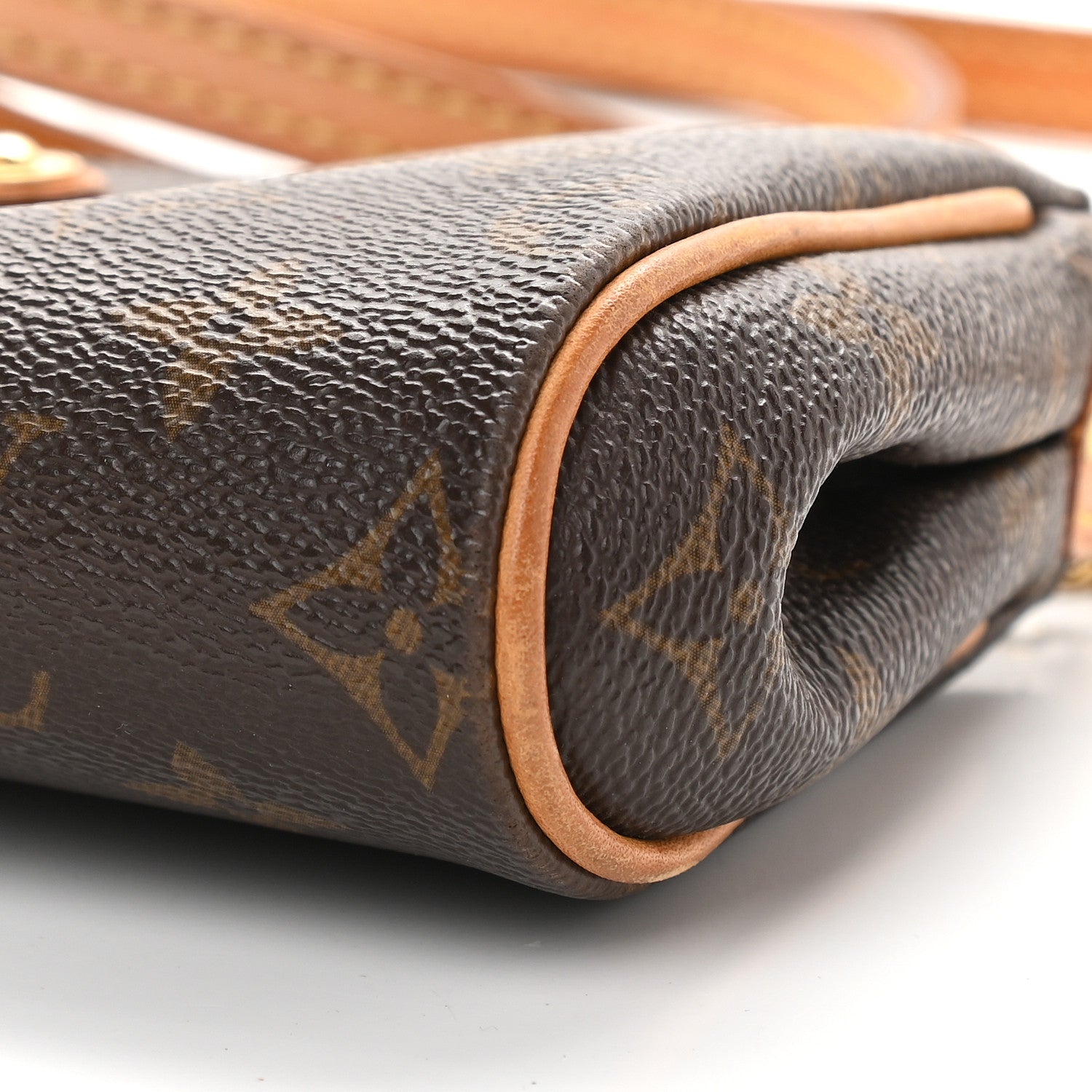 Louis Vuitton Monogram Eva Clutch 9 of 9