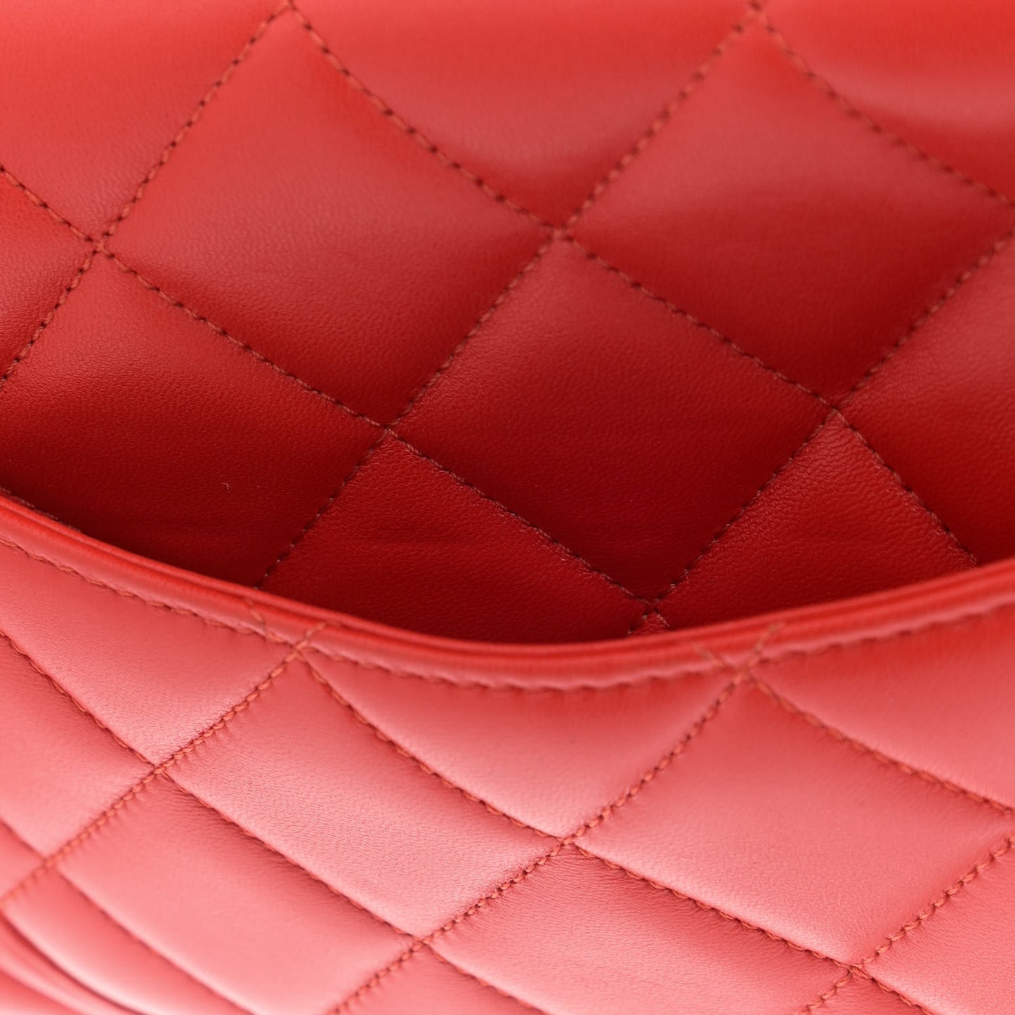 Lambskin Quilted Medium Trendy CC Flap Red