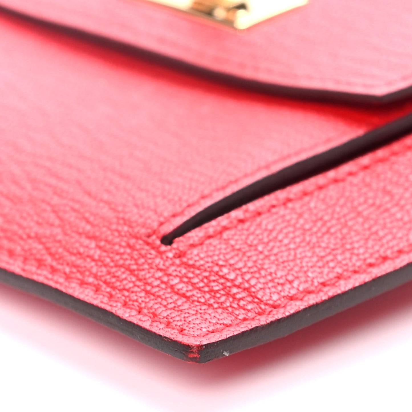 Chevre Mysore Kelly Pocket Compact Wallet Rouge de Coeur