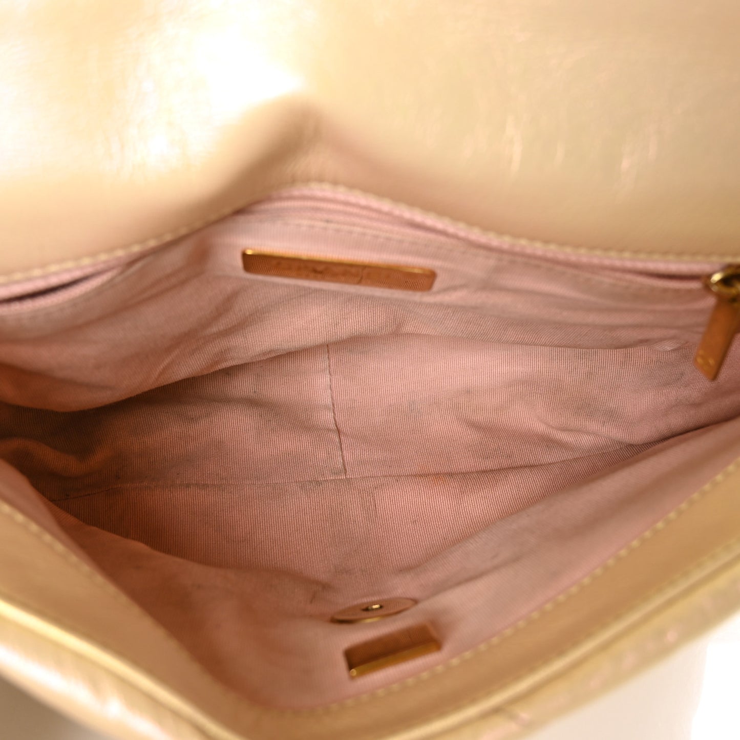 Iridescent Lambskin Quilted Medium Chanel 19 Flap Pink