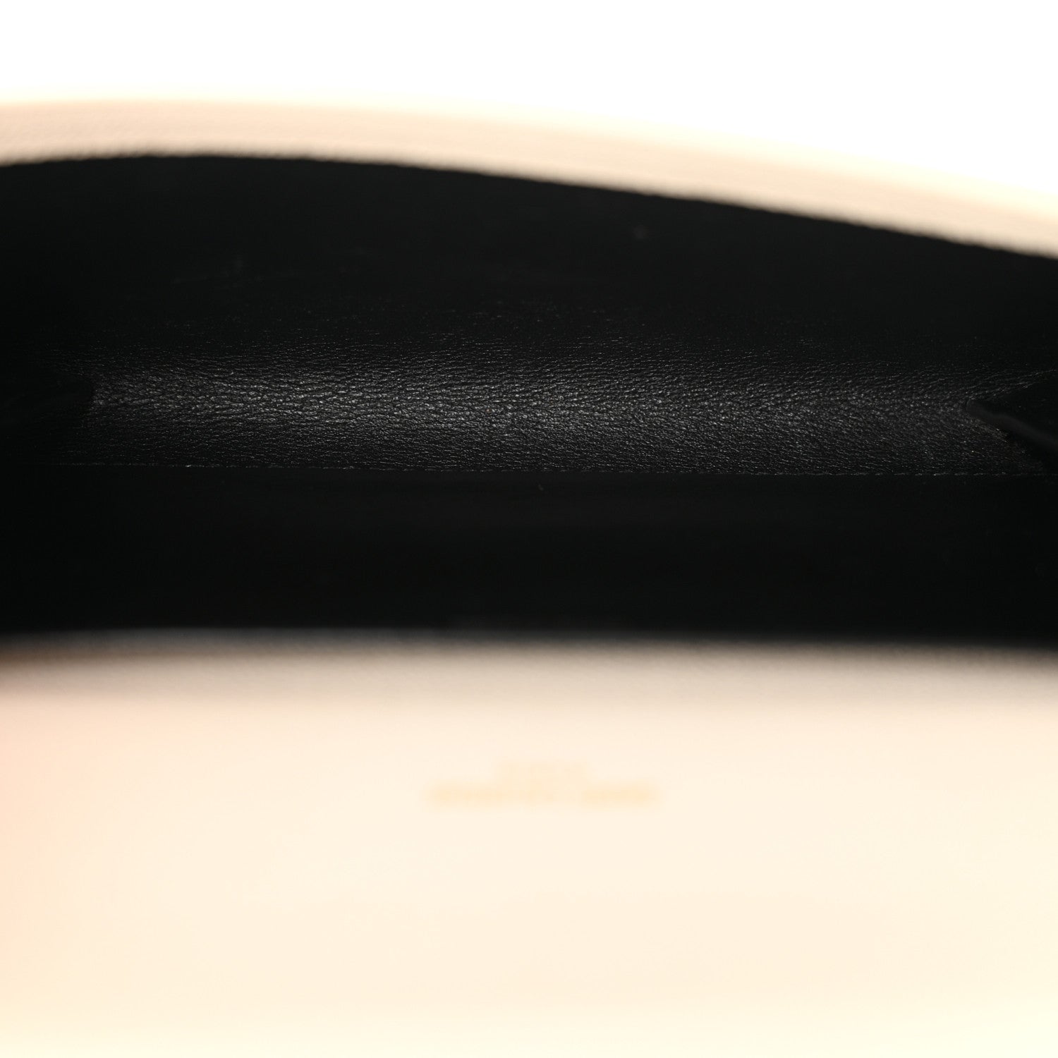 Saint Laurent Grain De Poudre Monogram Uptown Chain Wallet Crema Soft 5 of 12
