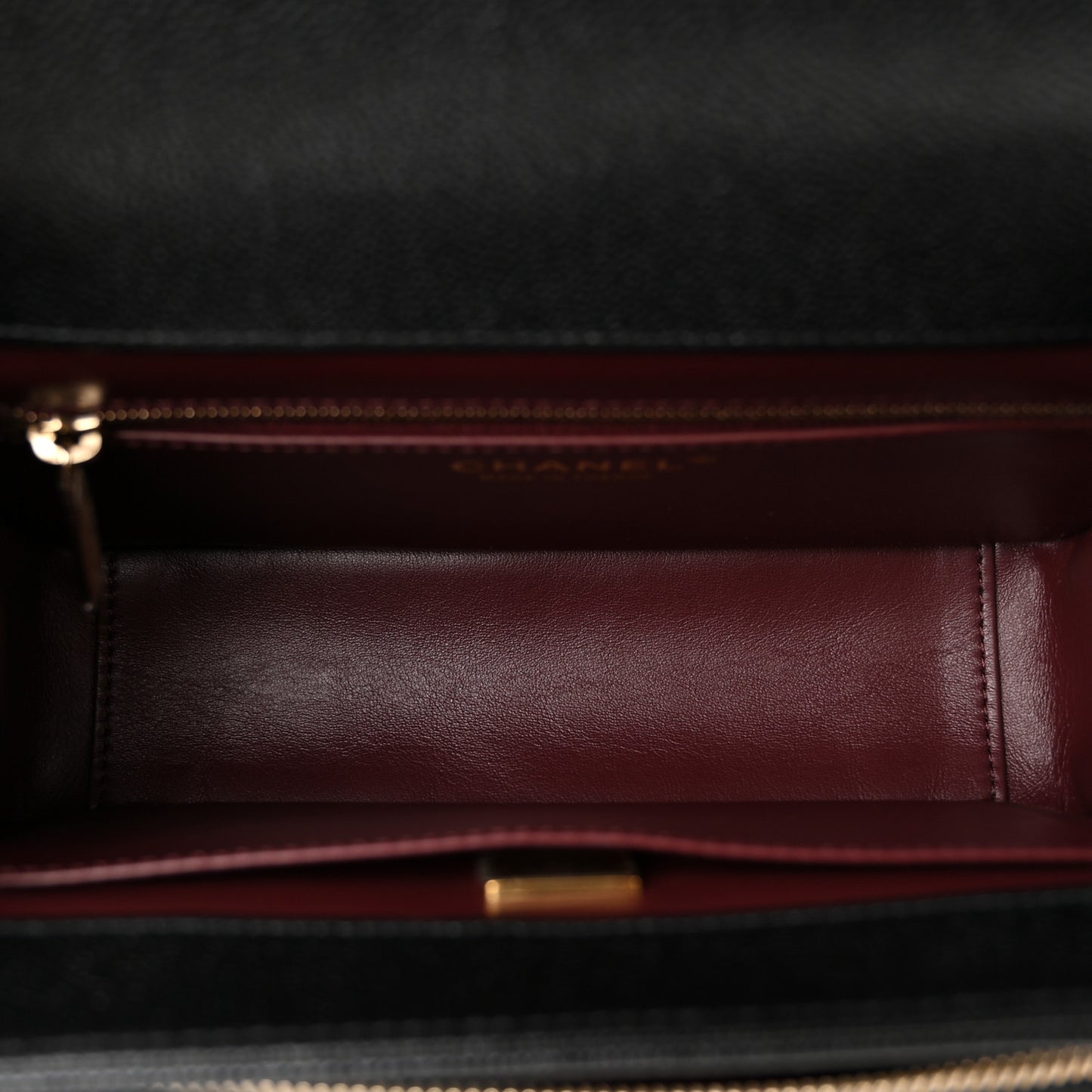 Caviar Quilted Medium Business Affinity Flap Black