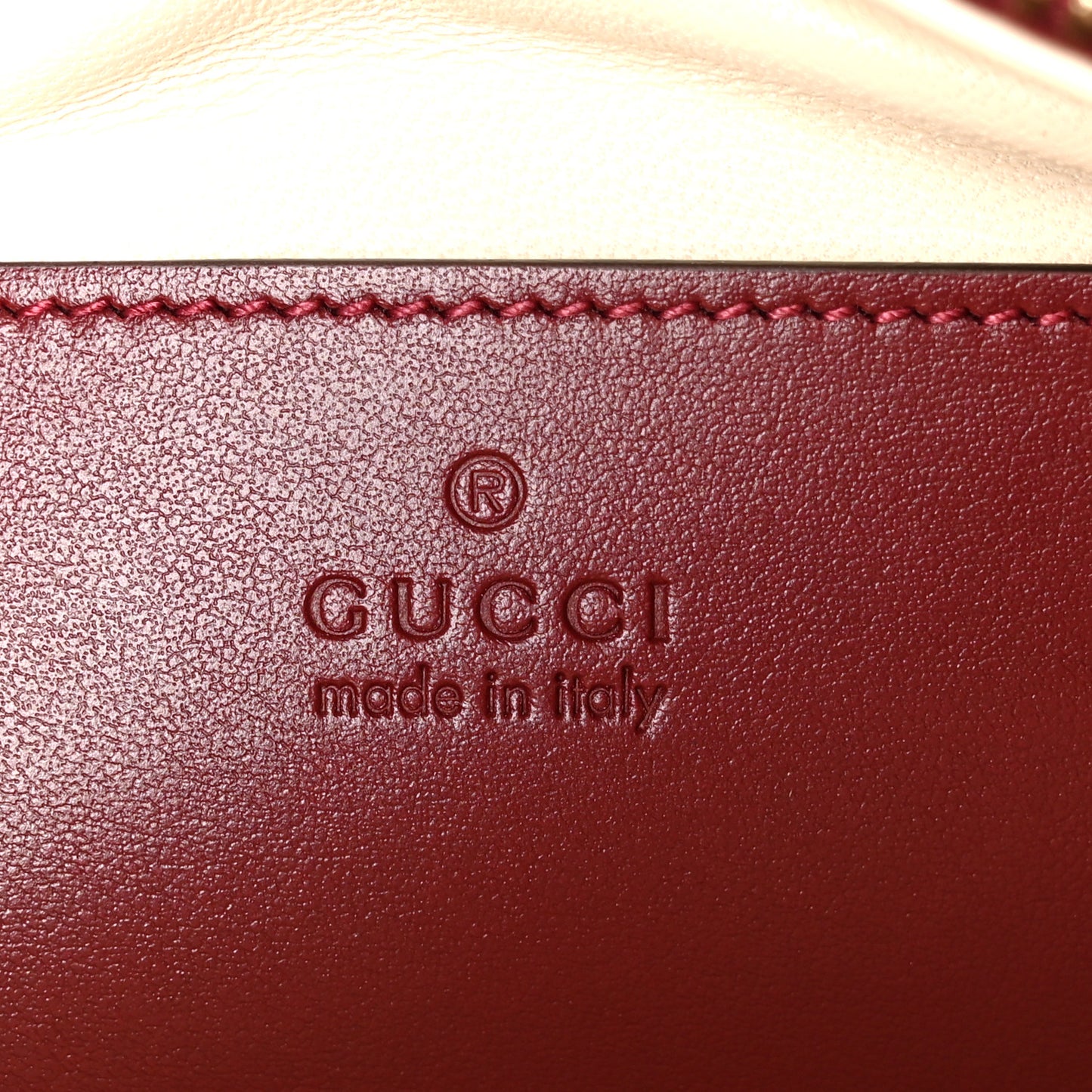 Calfskin Matelasse Small GG Marmont 2.0 Shoulder Bag Rosso Ancora