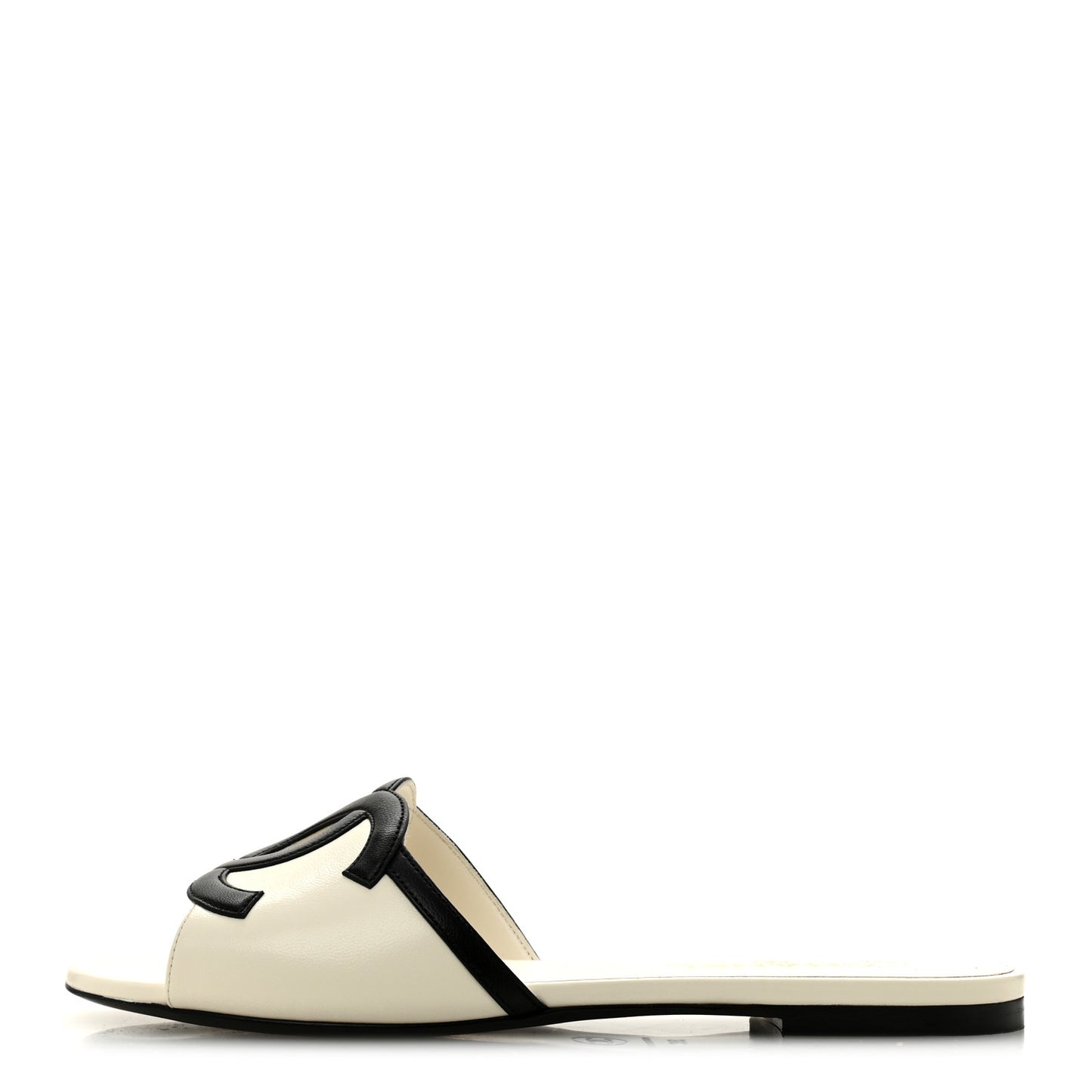 Lambskin CC Logo Slides 39 White Black