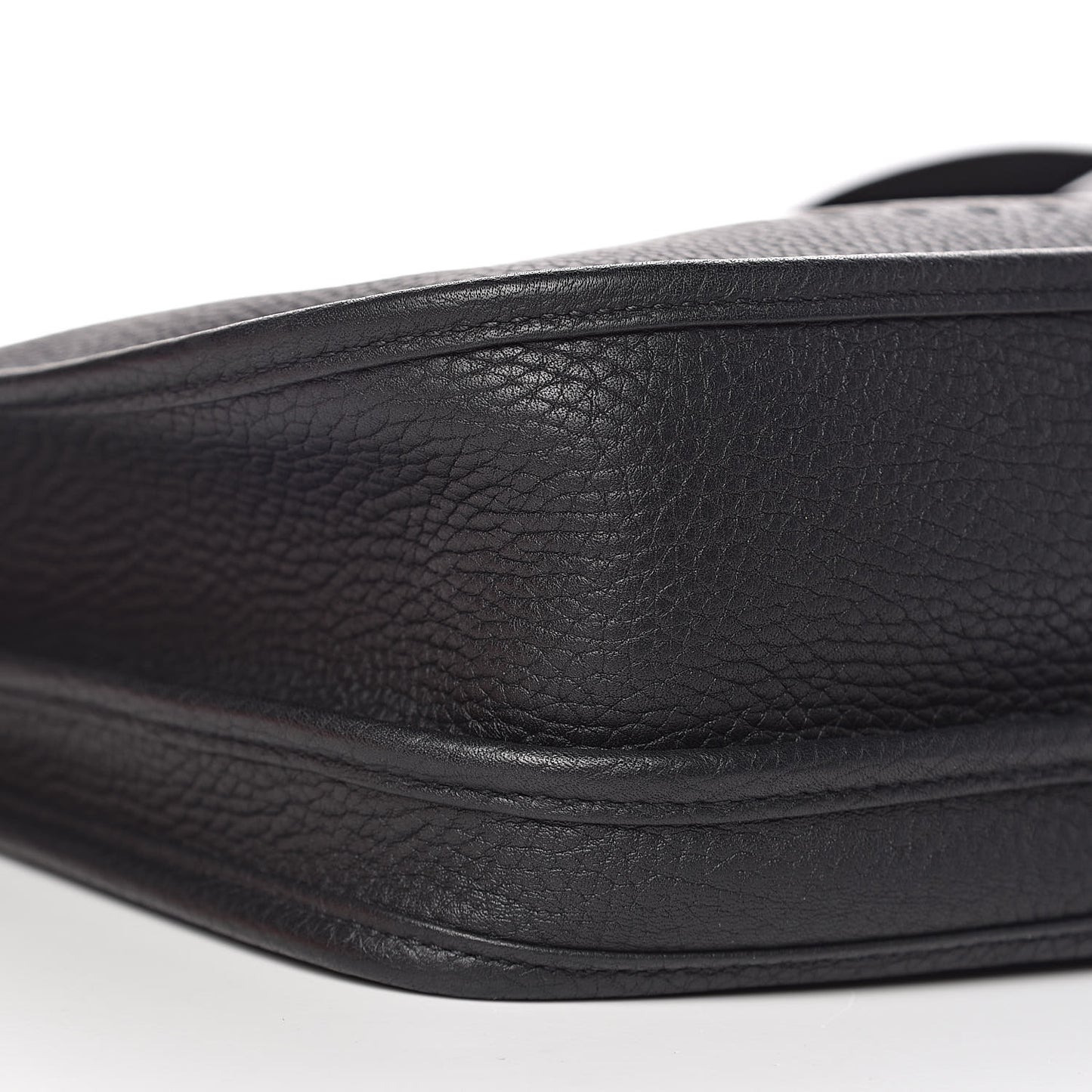 Taurillon Clemence Evelyne III PM Black