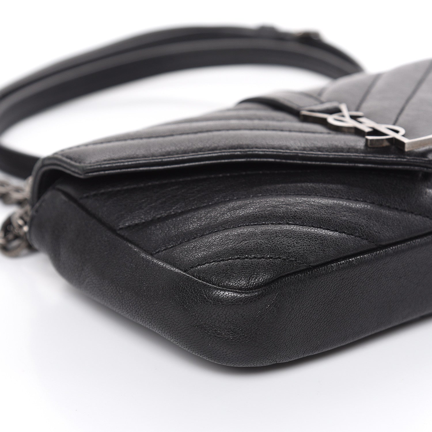 Saint Laurent Sheepskin Matelasse Chevron Monogram College Chain Wallet Black 7 of 10