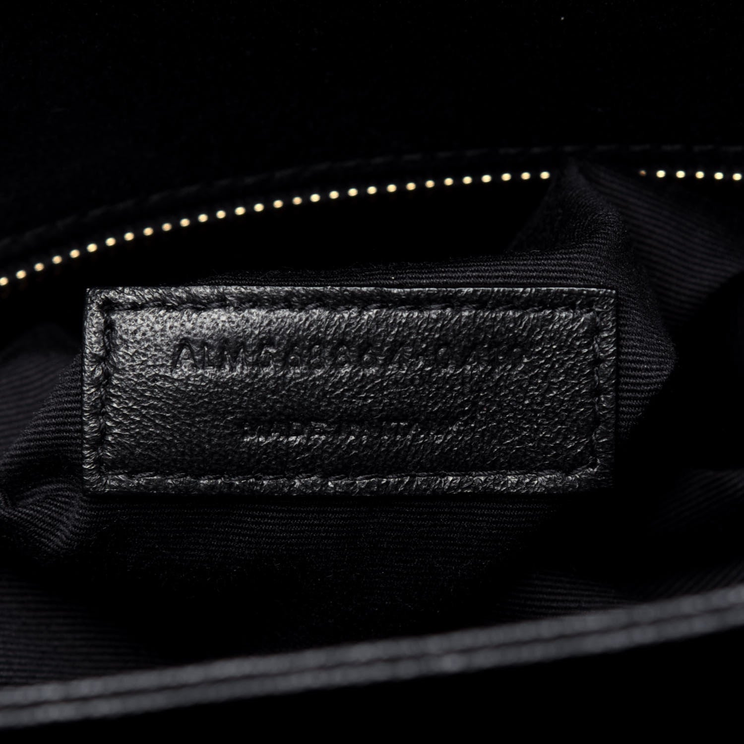 Saint Laurent Grain De Poudre Matelasse Chevron Medium Tribeca Shopping Bag Black 9 of 14