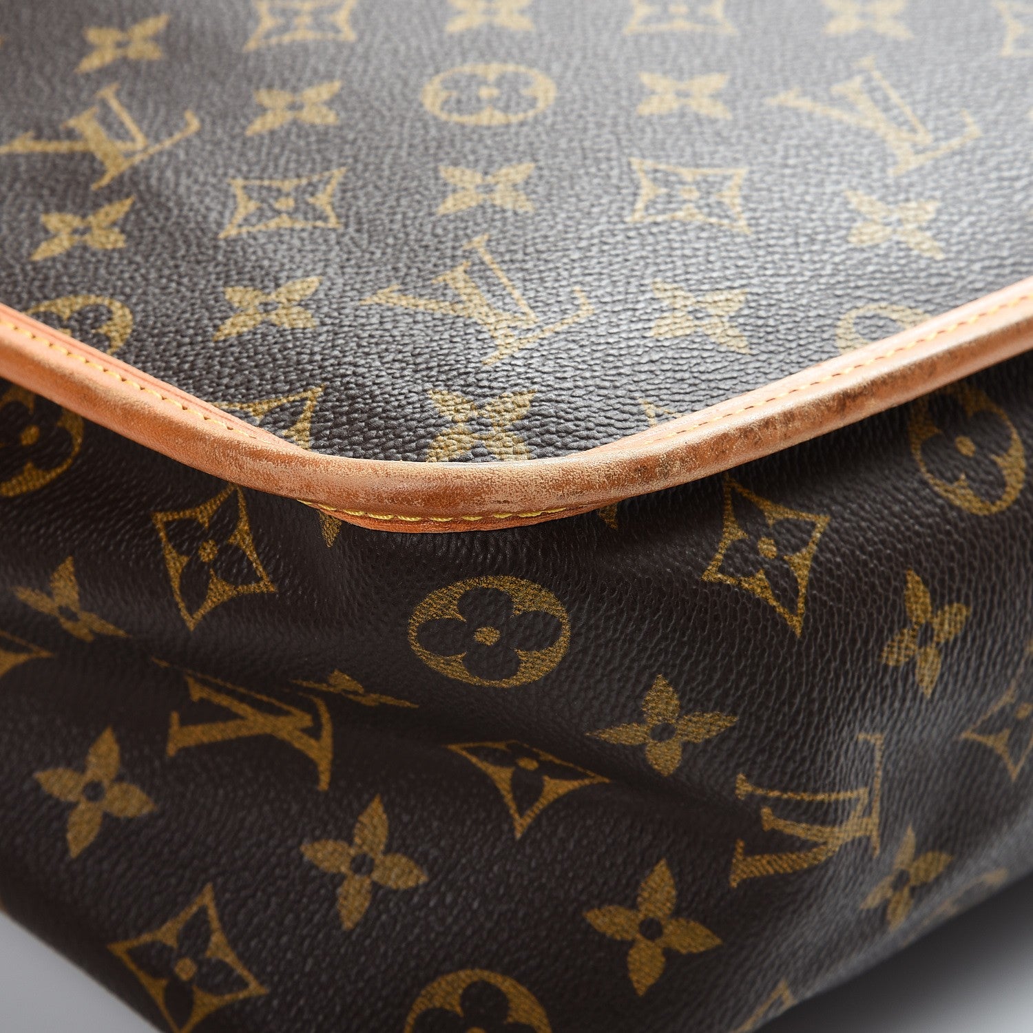 Louis Vuitton Monogram Sac Gibeciere GM 10 of 13