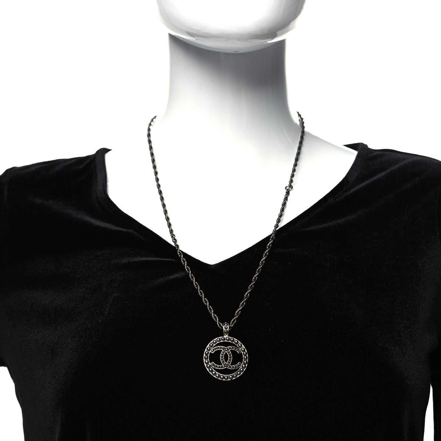Ruthenium Pearl CC Round Pendant Necklace