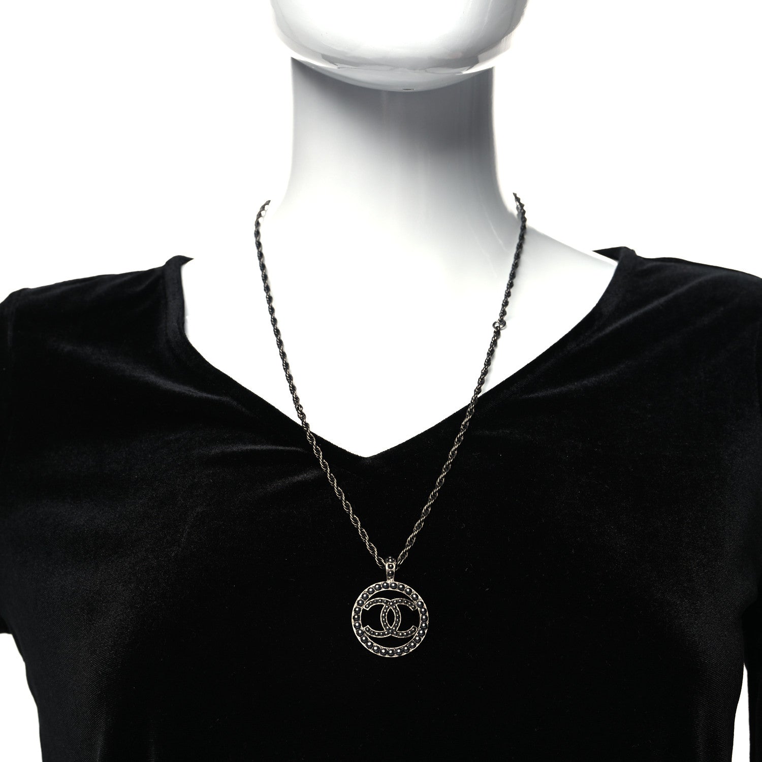 Chanel Ruthenium Pearl CC Round Pendant Necklace 2 of 5