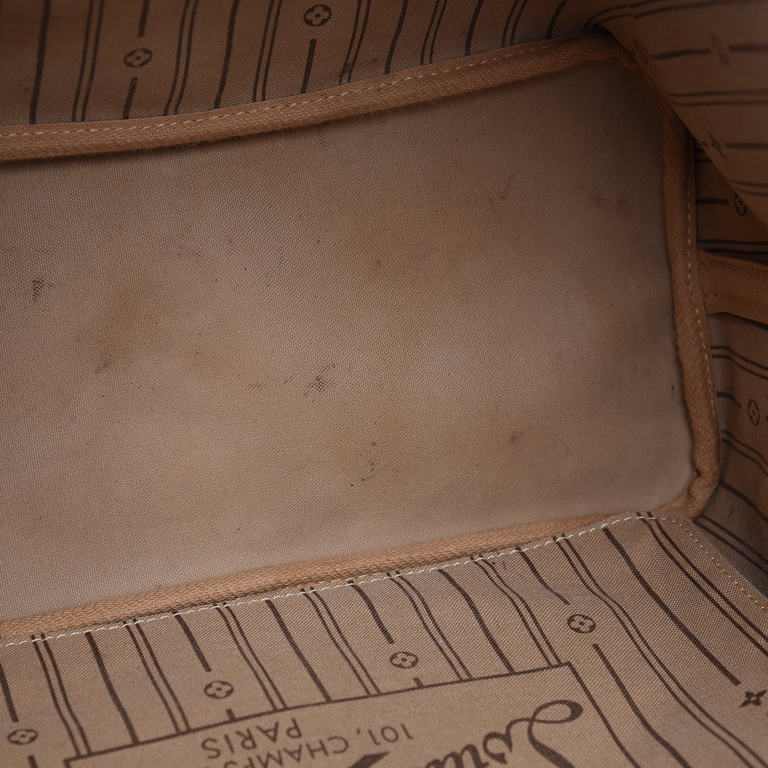 Louis Vuitton Monogram Neverfull MM 10 of 19
