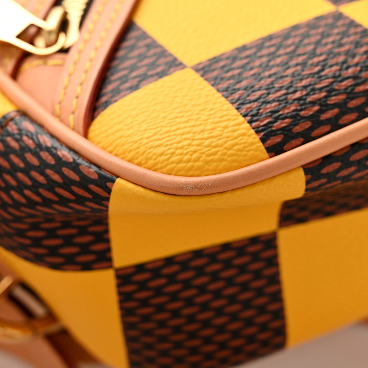 Damier Pop Chess Messenger Jaune Mat
