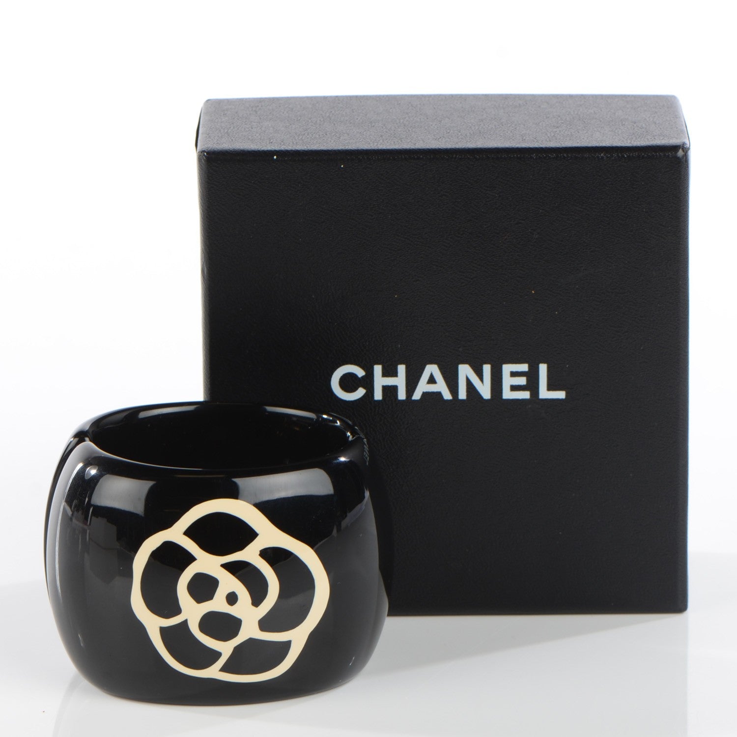 Chanel Resin CC Camellia Cuff Black 4 of 5