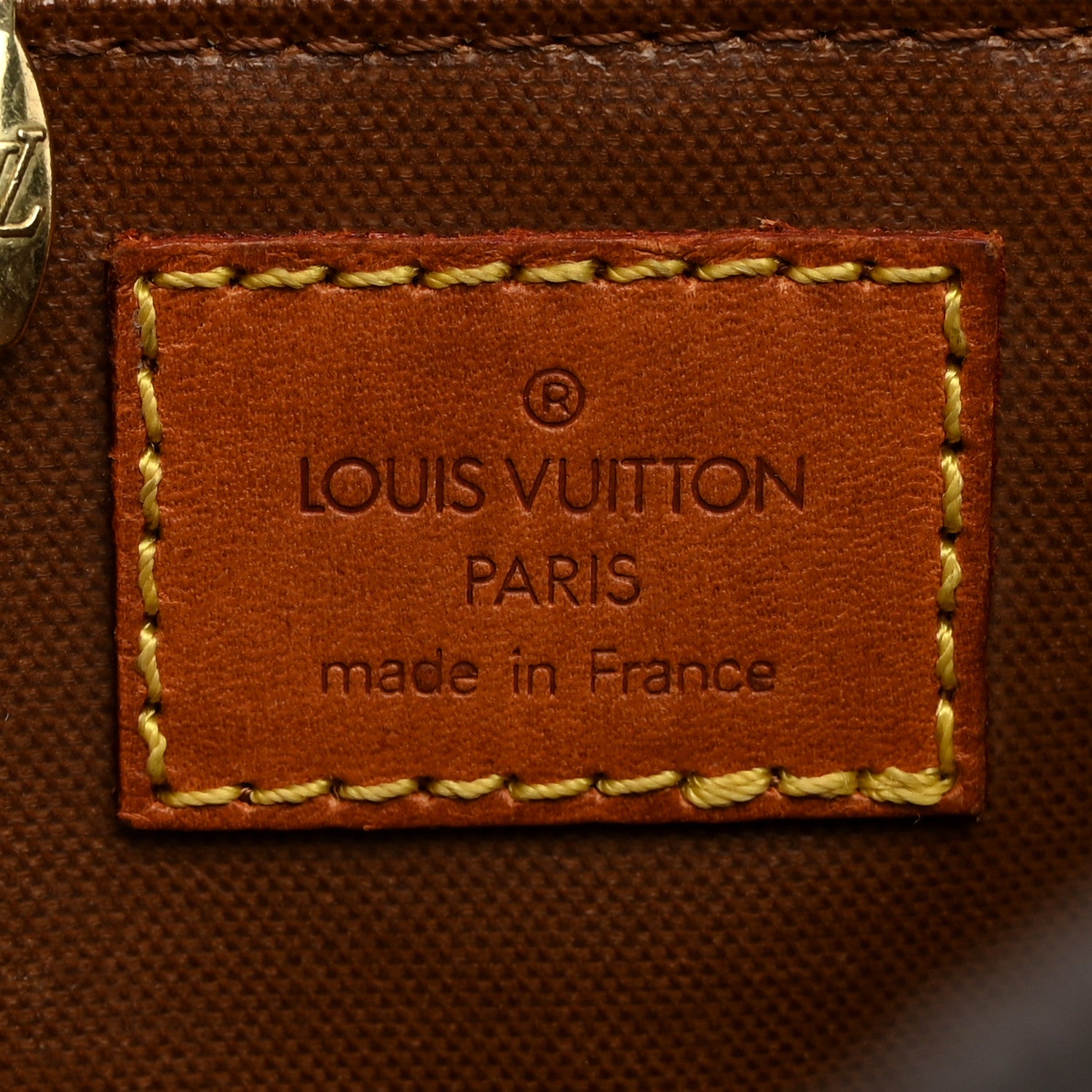 Louis Vuitton Monogram Toiletry Bag 25 6 of 7