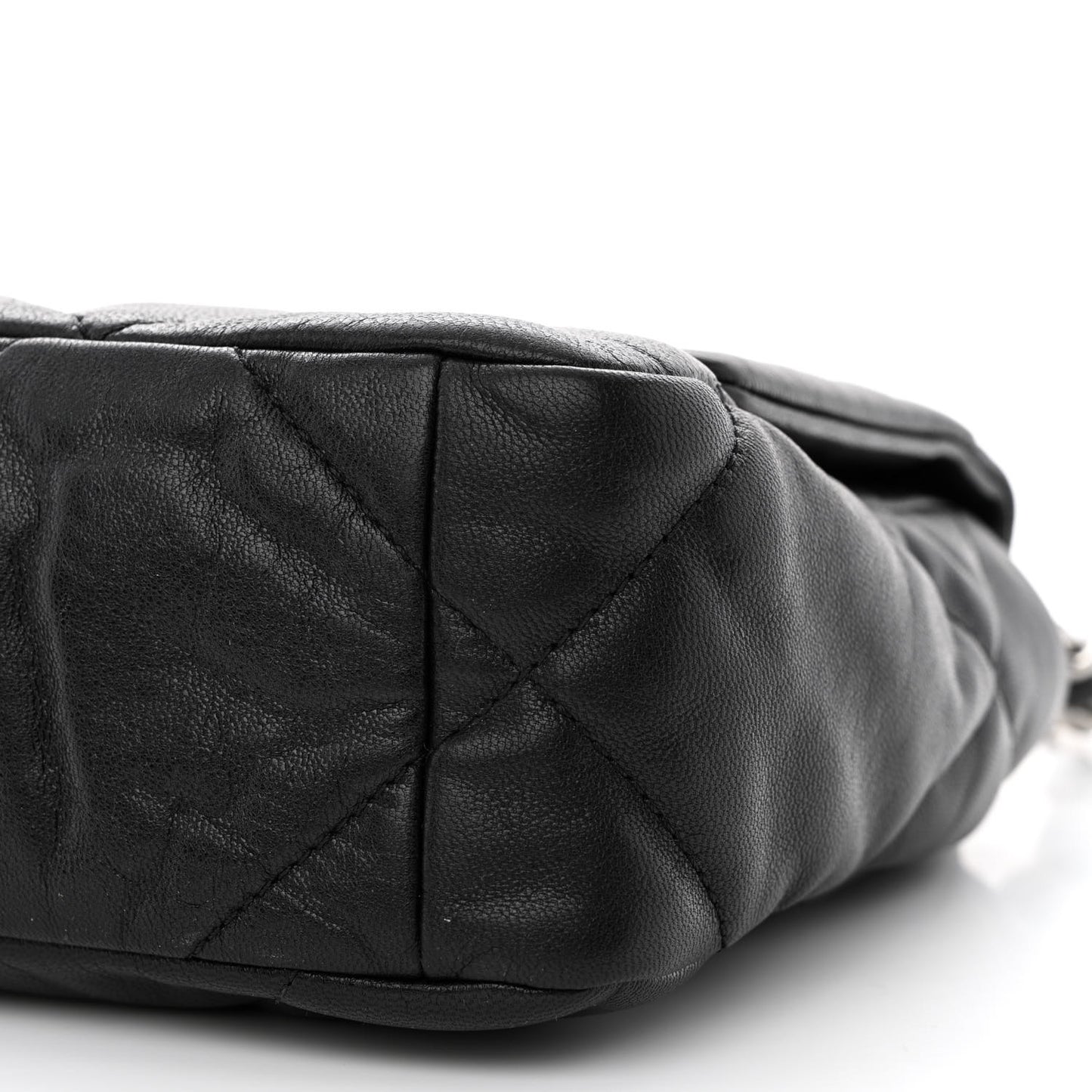 Shiny Goatskin Quilted Medium Chanel 19 Flap Black